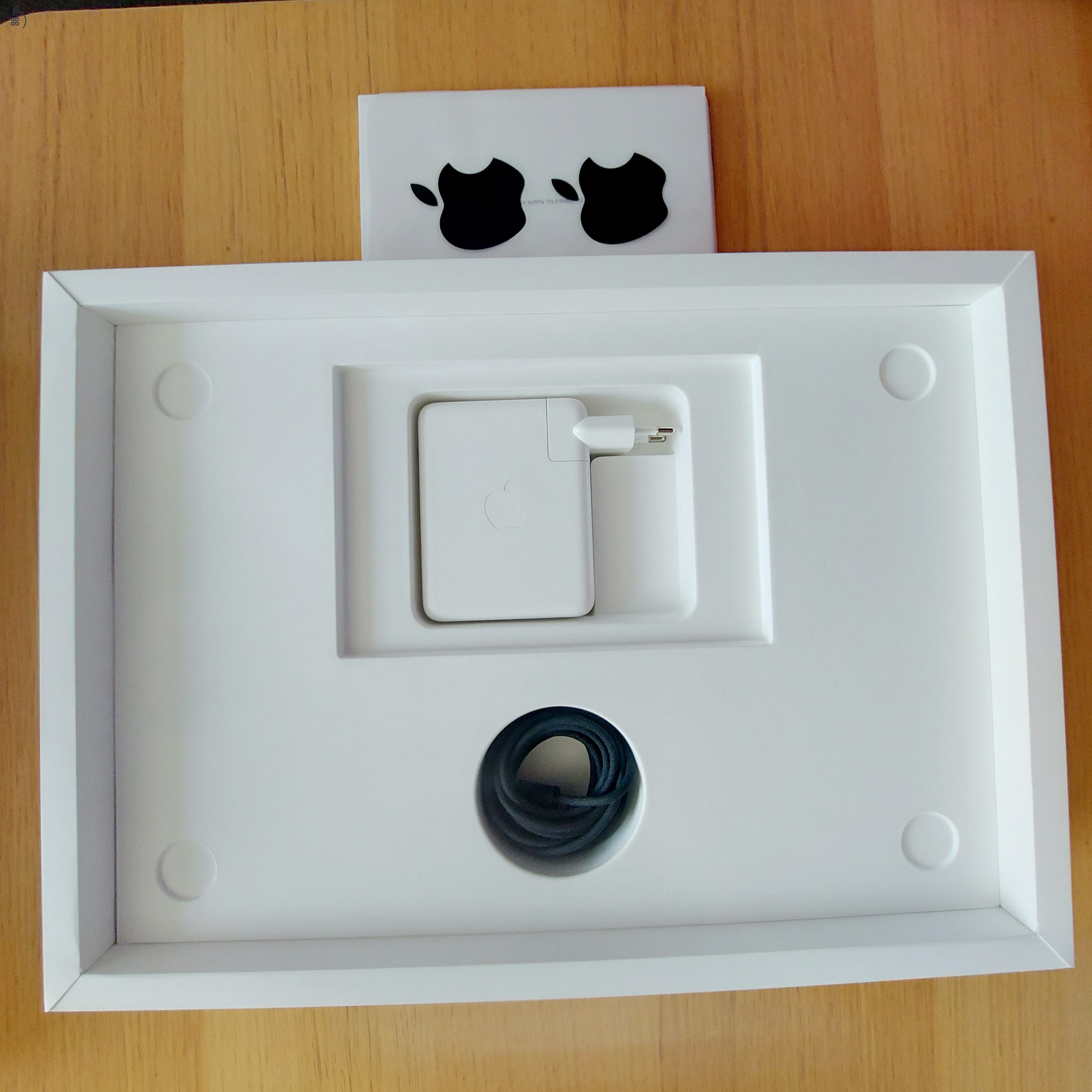 Újszerű Apple Macbook Pro 16,2” eladó