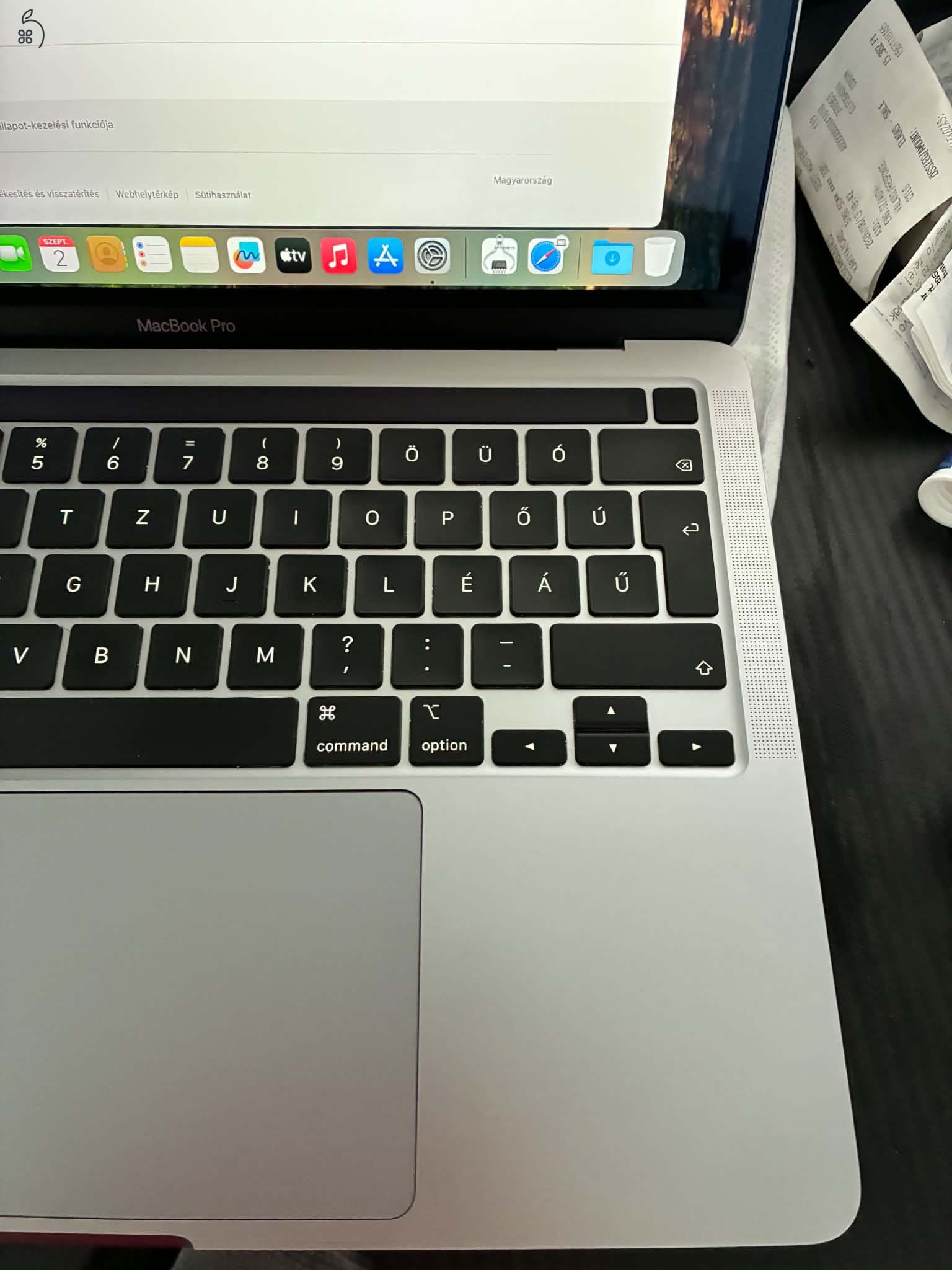 2020 MacBook PRO, gyönyörű állapot, i7, 32GB RAM, 512GB
