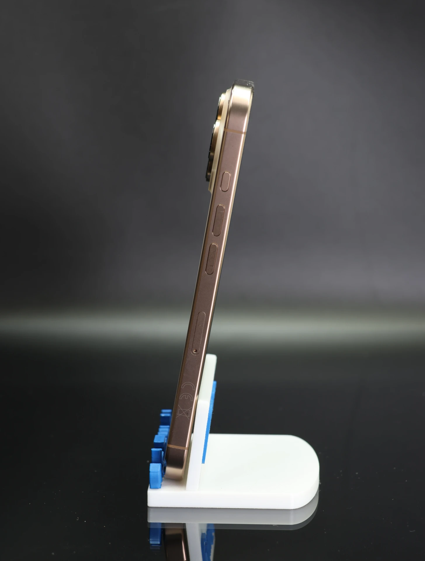 Apple iPhone 16 Pro 256 GB Desert Titanium 100% akku - 12 HÓ GARANCIA