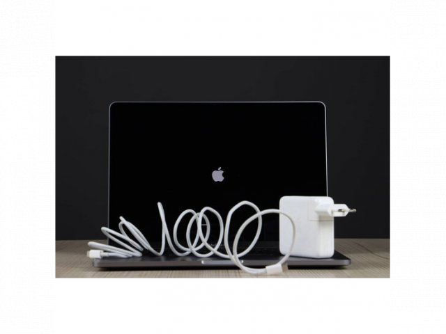 Használt Apple Macbook Pro 13