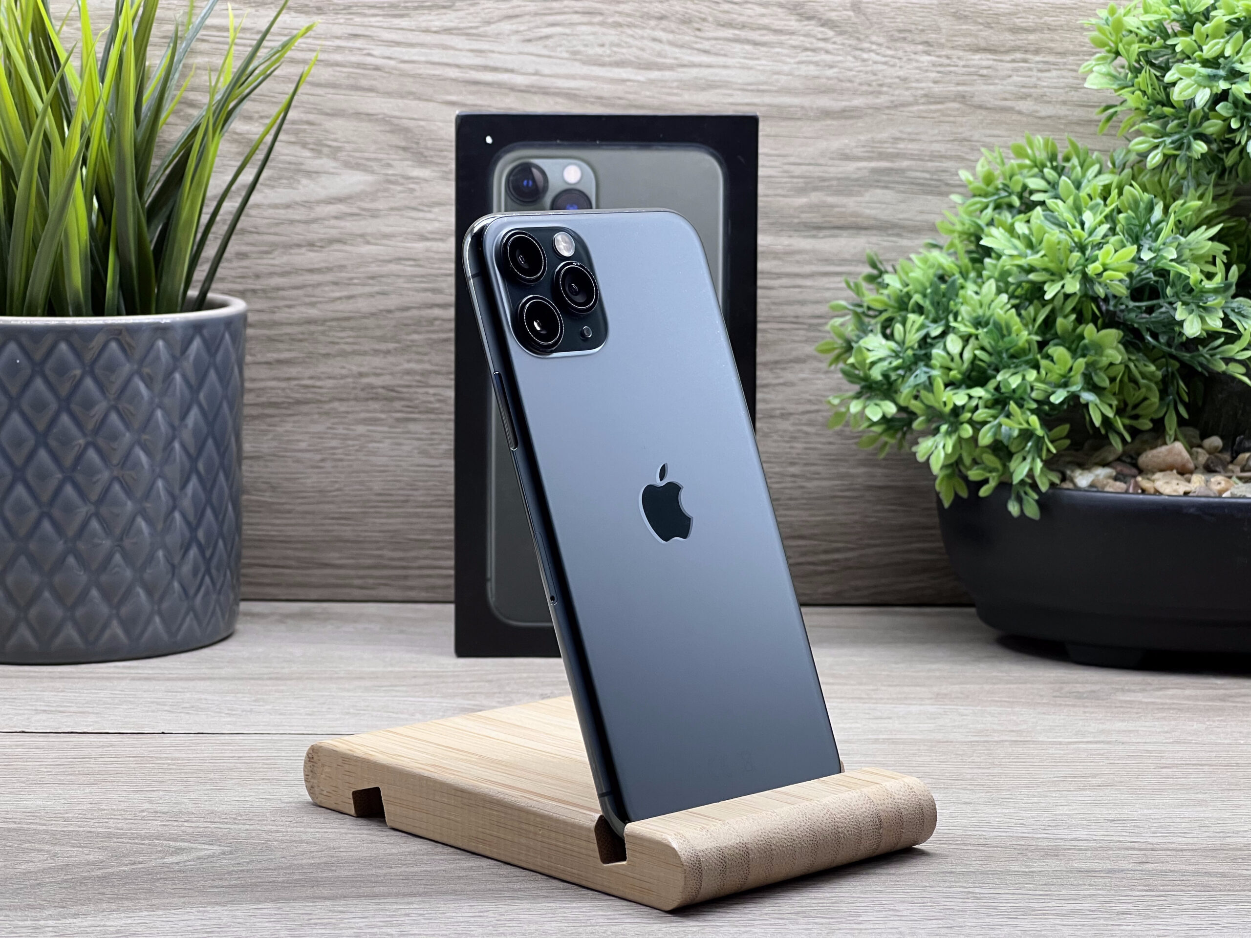 iPhone 11 Pro Midnight Green 256GB 2 ÉV Garanciával Számlával Aksi 100%