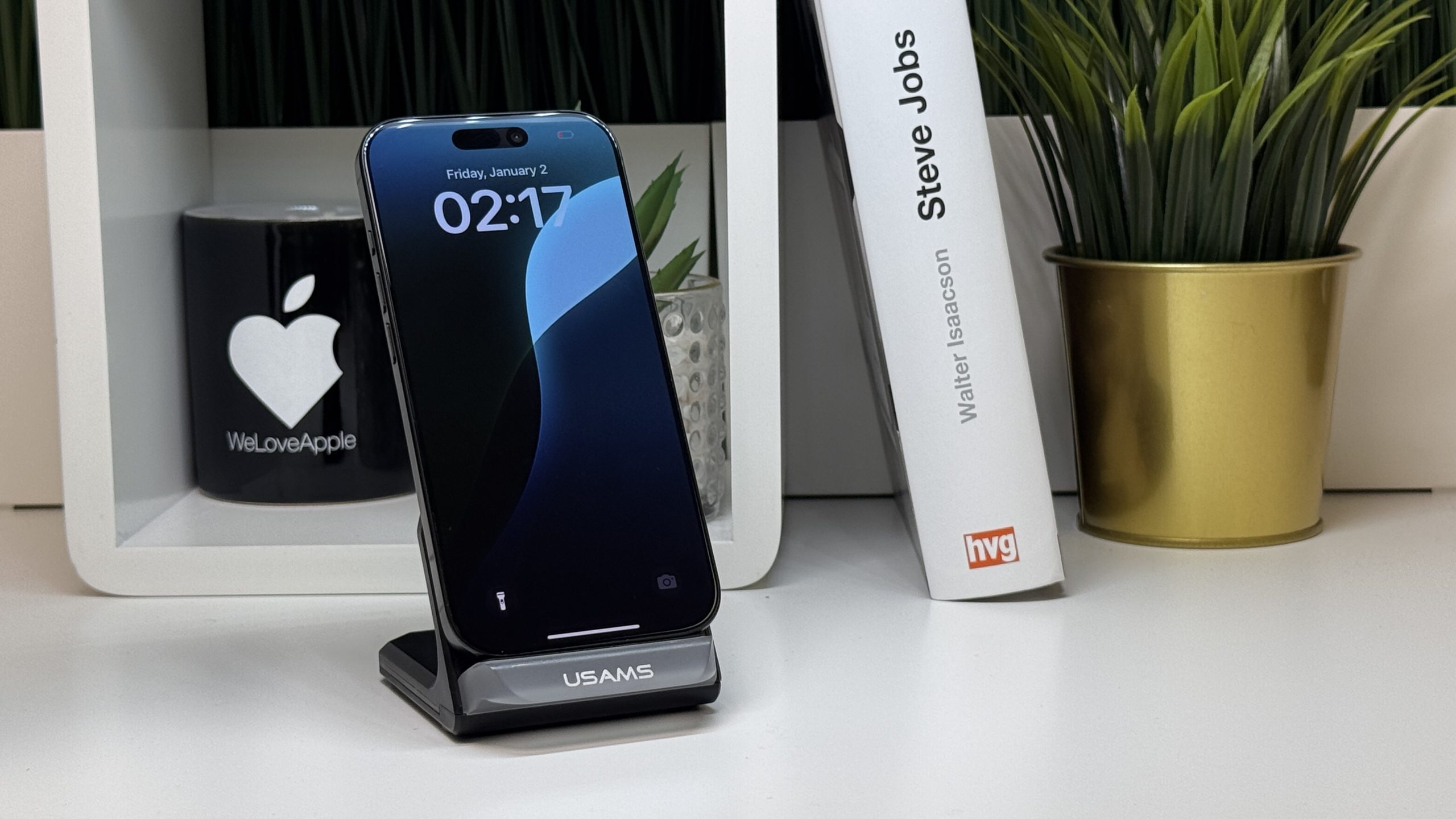 iPhone 16 Pro 1TB, Fekete Titán, Független, Számla, 2 Év Garancia, 90%