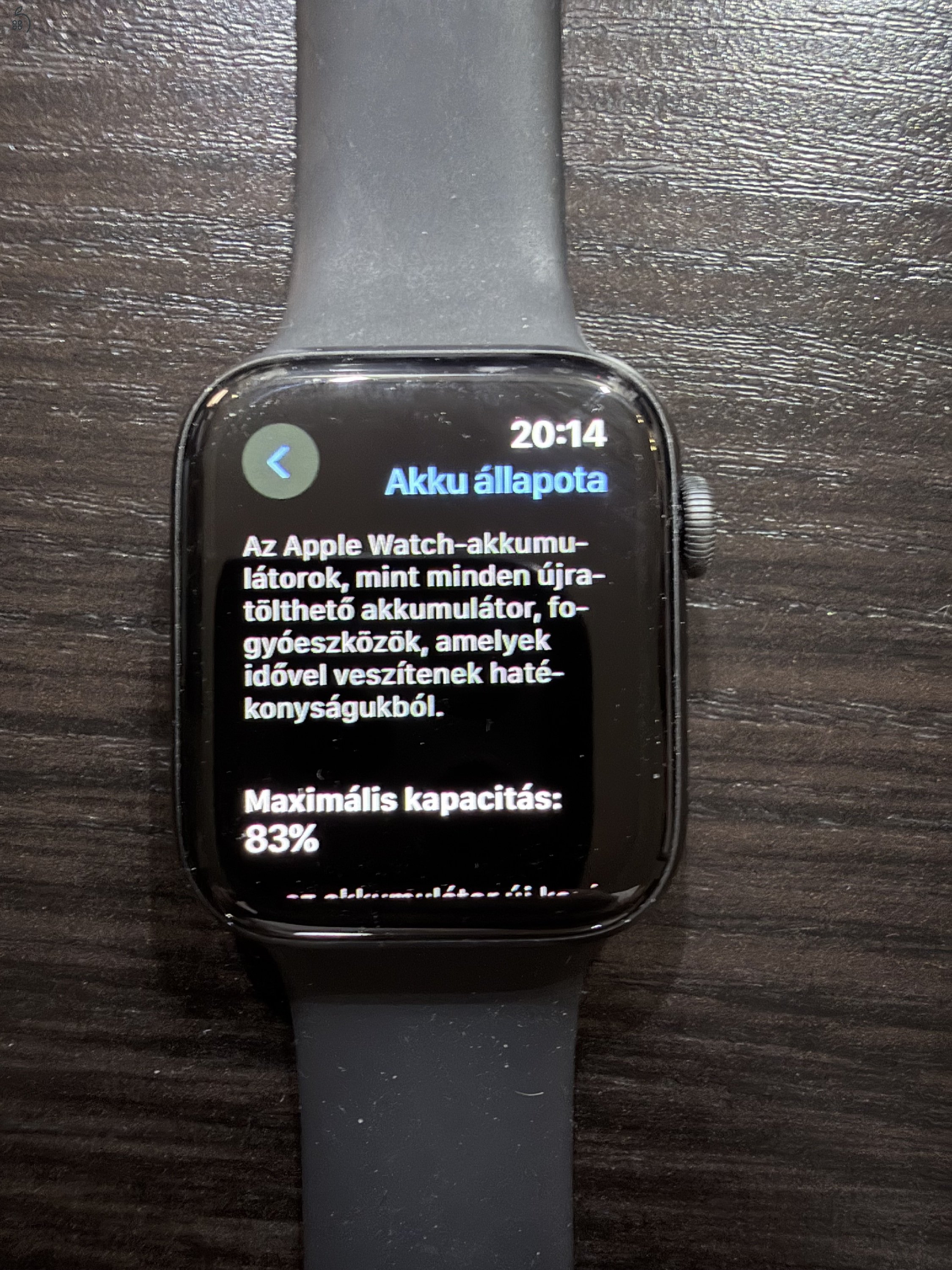 Apple Watch Series 5 Space Grey Aluminium Case Black Sport Band 44 mm GPS