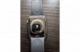 Apple Watch Series 5 Space Grey Aluminium Case Black Sport Band 44 mm GPS