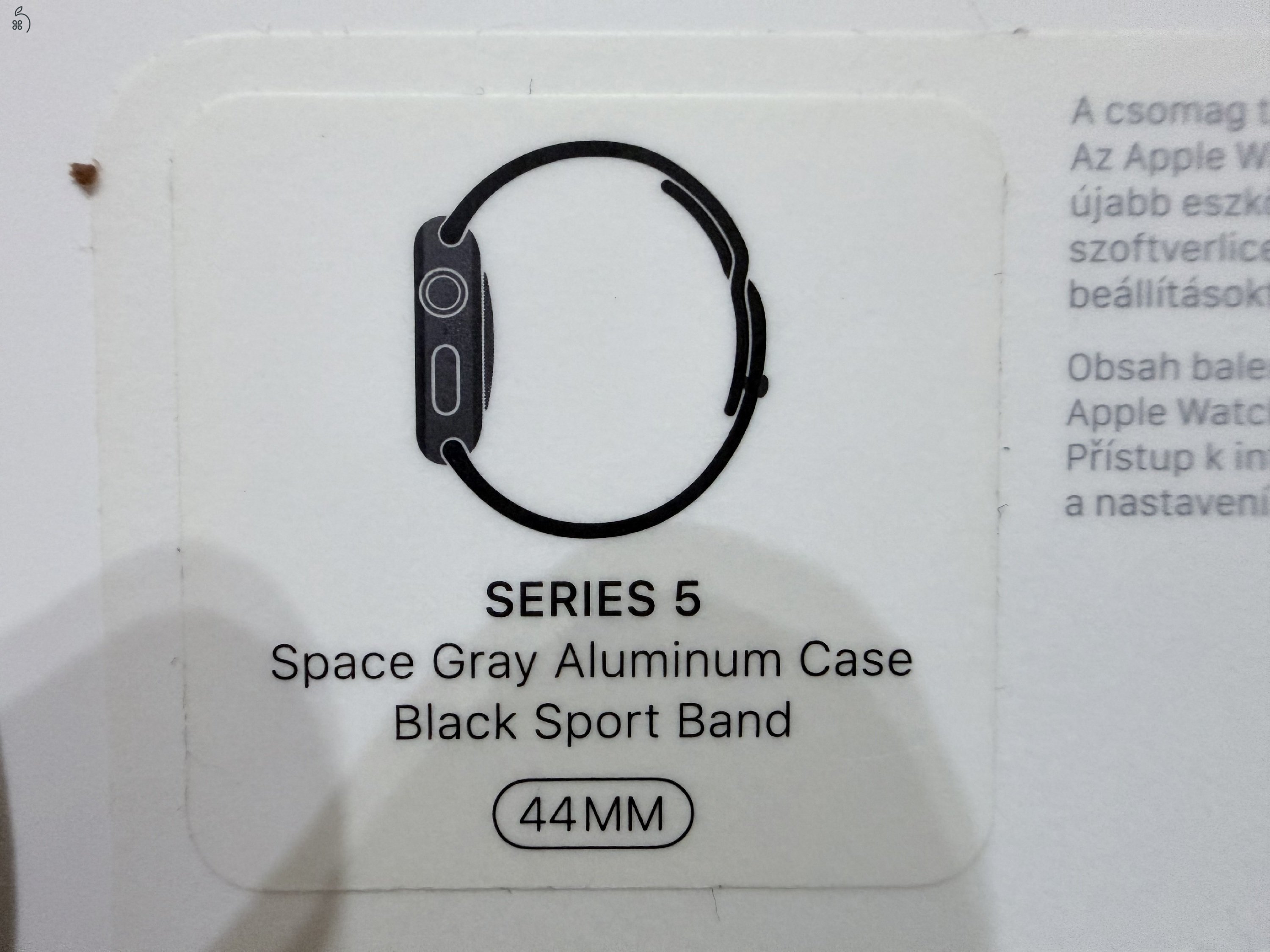 Apple Watch Series 5 Space Grey Aluminium Case Black Sport Band 44 mm GPS