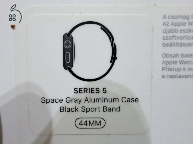 Apple Watch Series 5 Space Grey Aluminium Case Black Sport Band 44 mm GPS