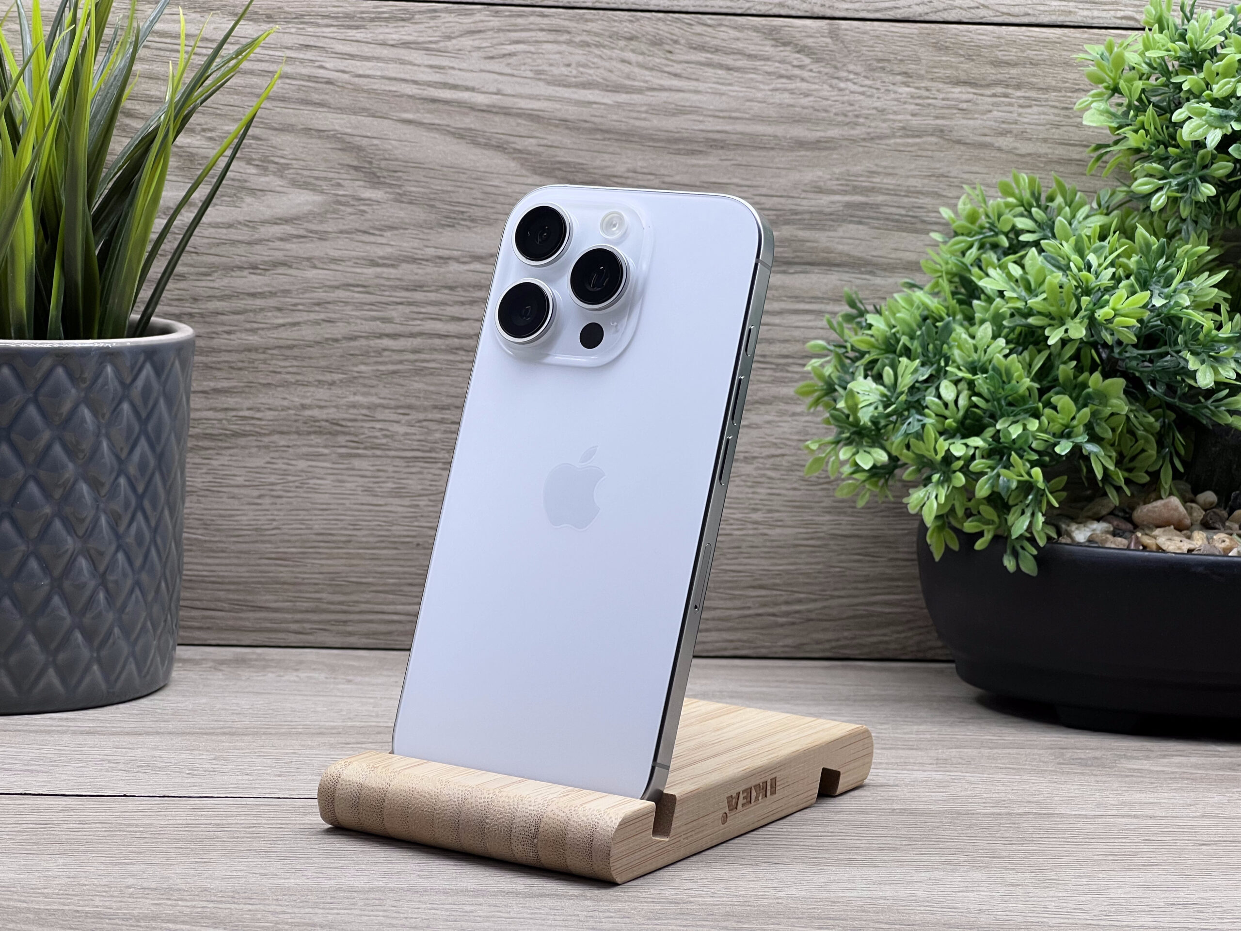 Hibátlan iPhone 16 pro White Titanium 128GB 2 ÉV Garanciával 93%