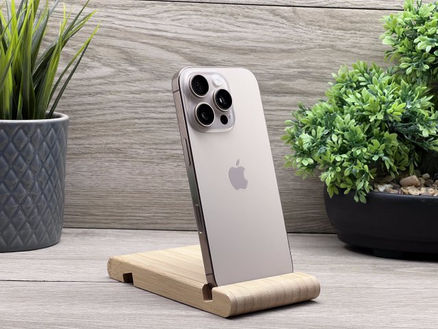 Hibátlan iPhone 16 Pro Desert Titanium 256GB 2 ÉV Garanciával 94%