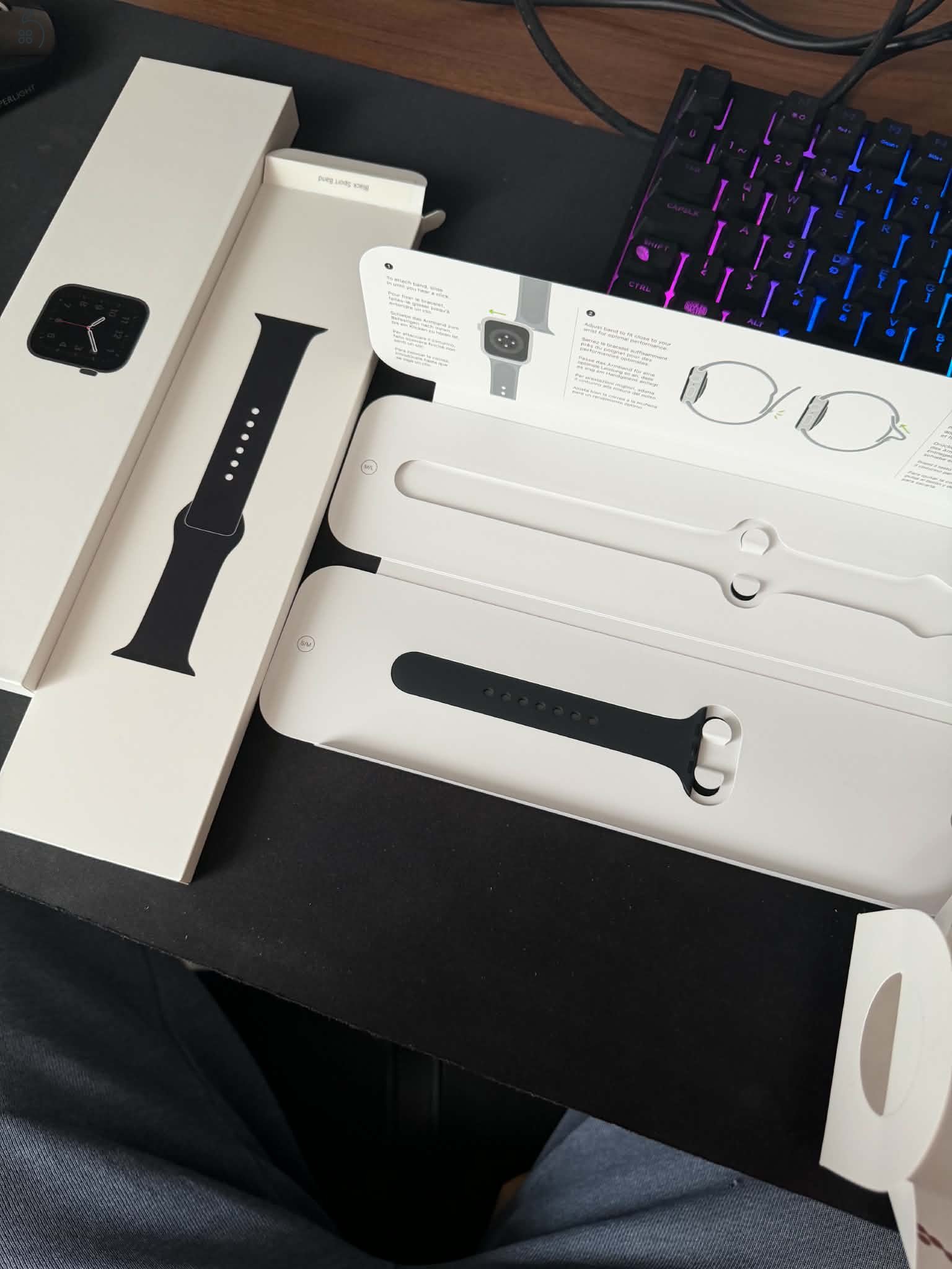 Apple Watch SE 1.gen GPS 44mm (2020)