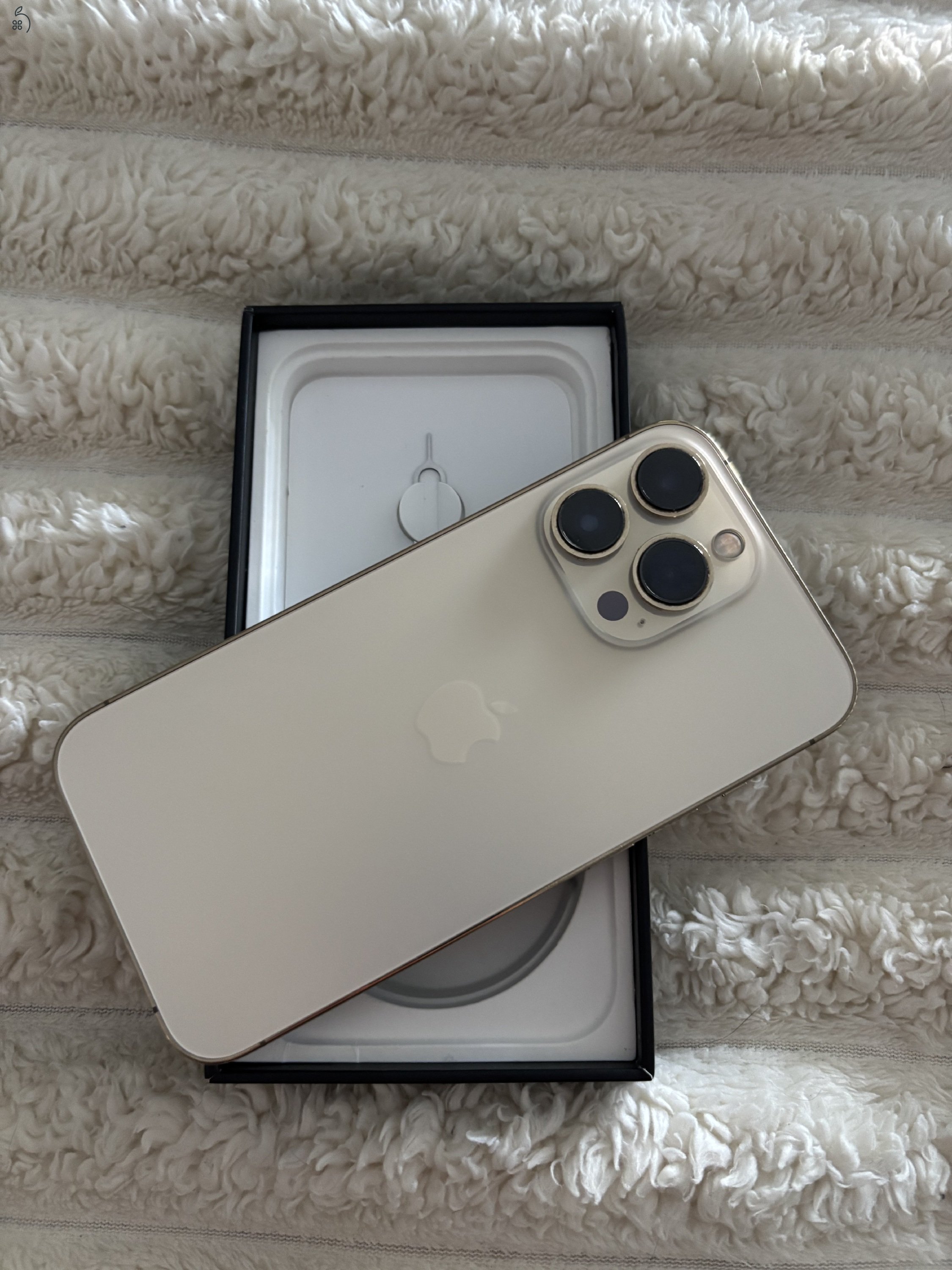 IPhone 13 Pro 128GB Gold – szép állapot, 84% akku