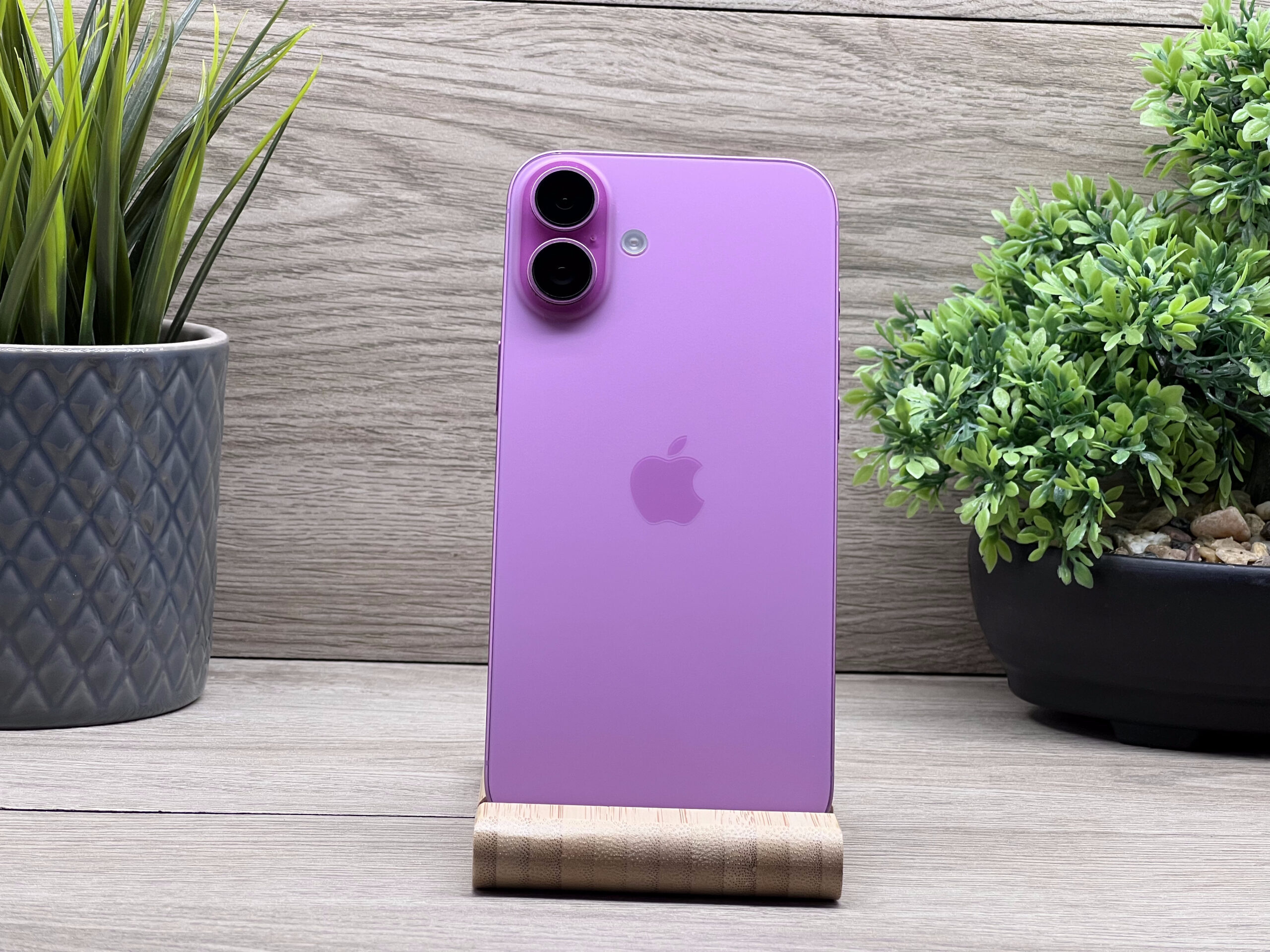 Hibátlan iPhone 16 Plus Pink 256GB 2 ÉV Garanciával 90%