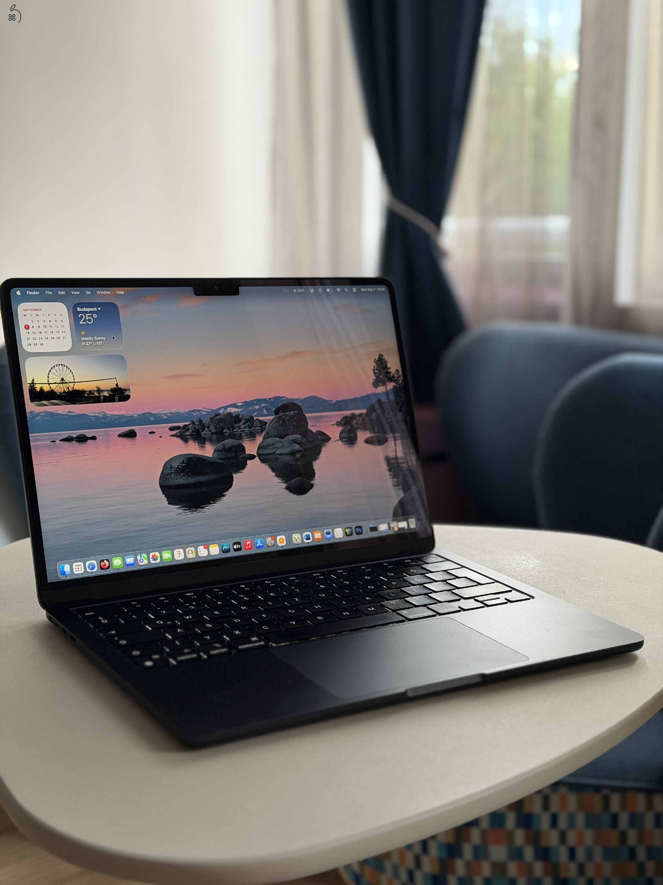 Eladó MacBook Air M2 – 512 GB – 97% akku