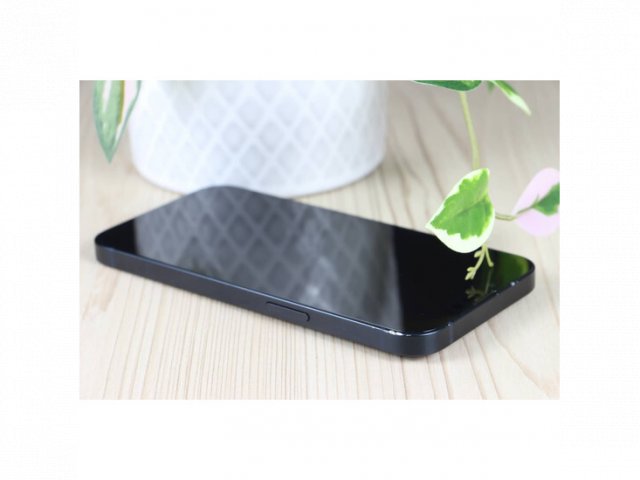 Használt Apple iPhone 13 512GB midnight C+ US-8491