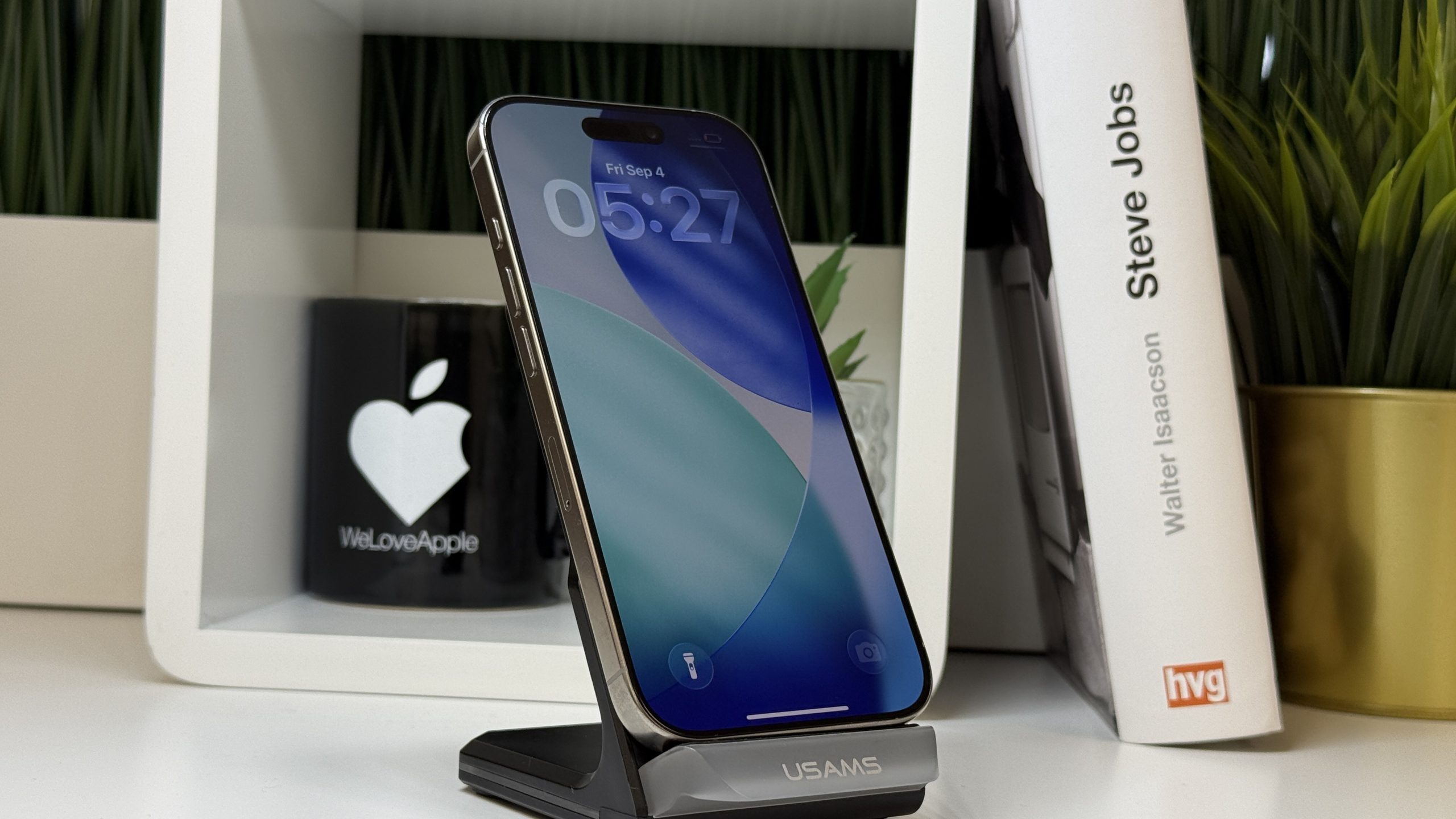 iPhone 16 Pro 256GB, Natúr Titán, Független, Számla, 2 Év Garancia, 90%
