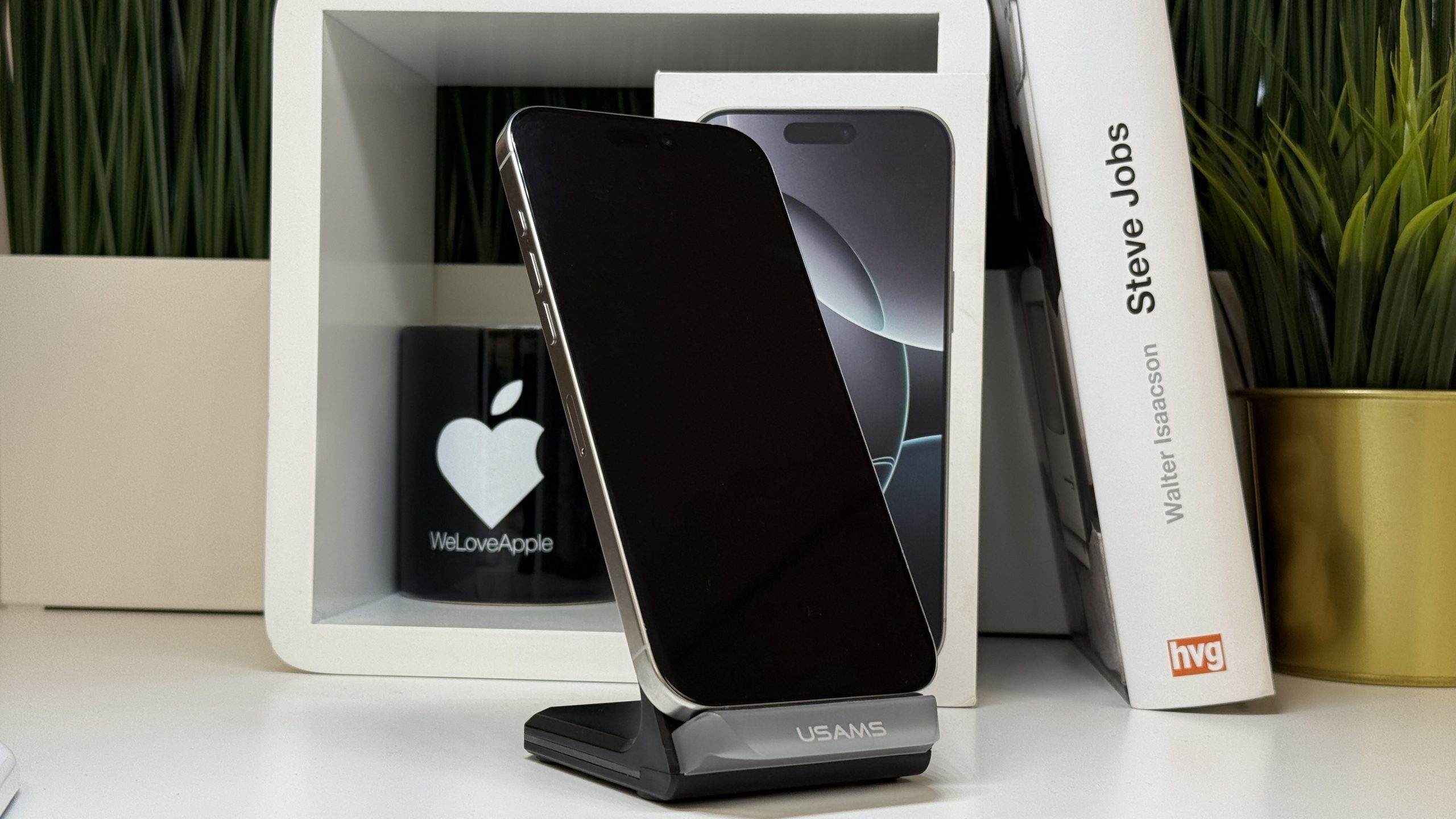 iPhone 16 Pro Max 256GB, Fehér Titán, Független, Számla, 2 Év Garancia, 92%
