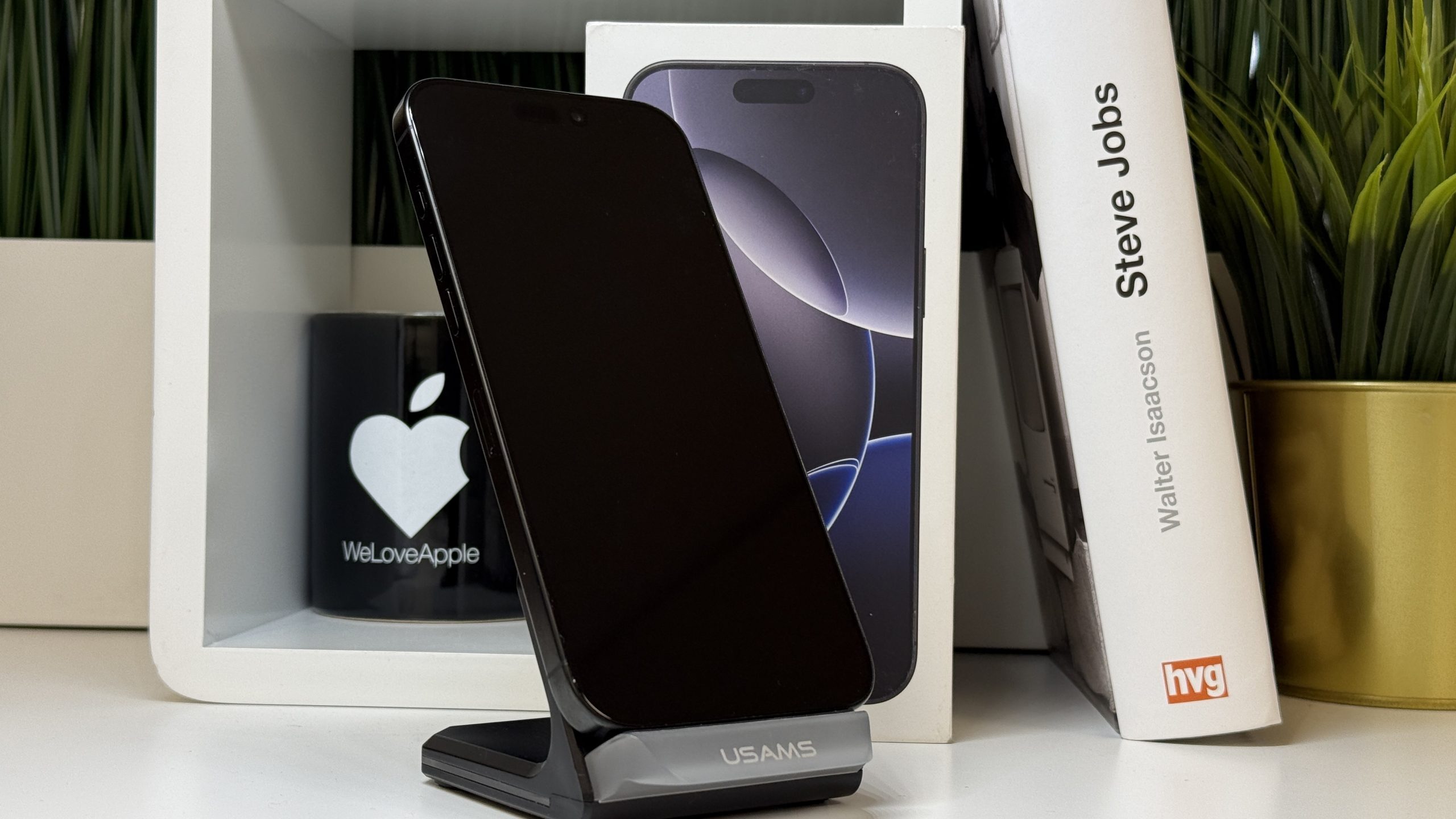iPhone 16 Pro Max 256GB, Fekete Titán, Független, Számla, 2 Év Garancia, 92%