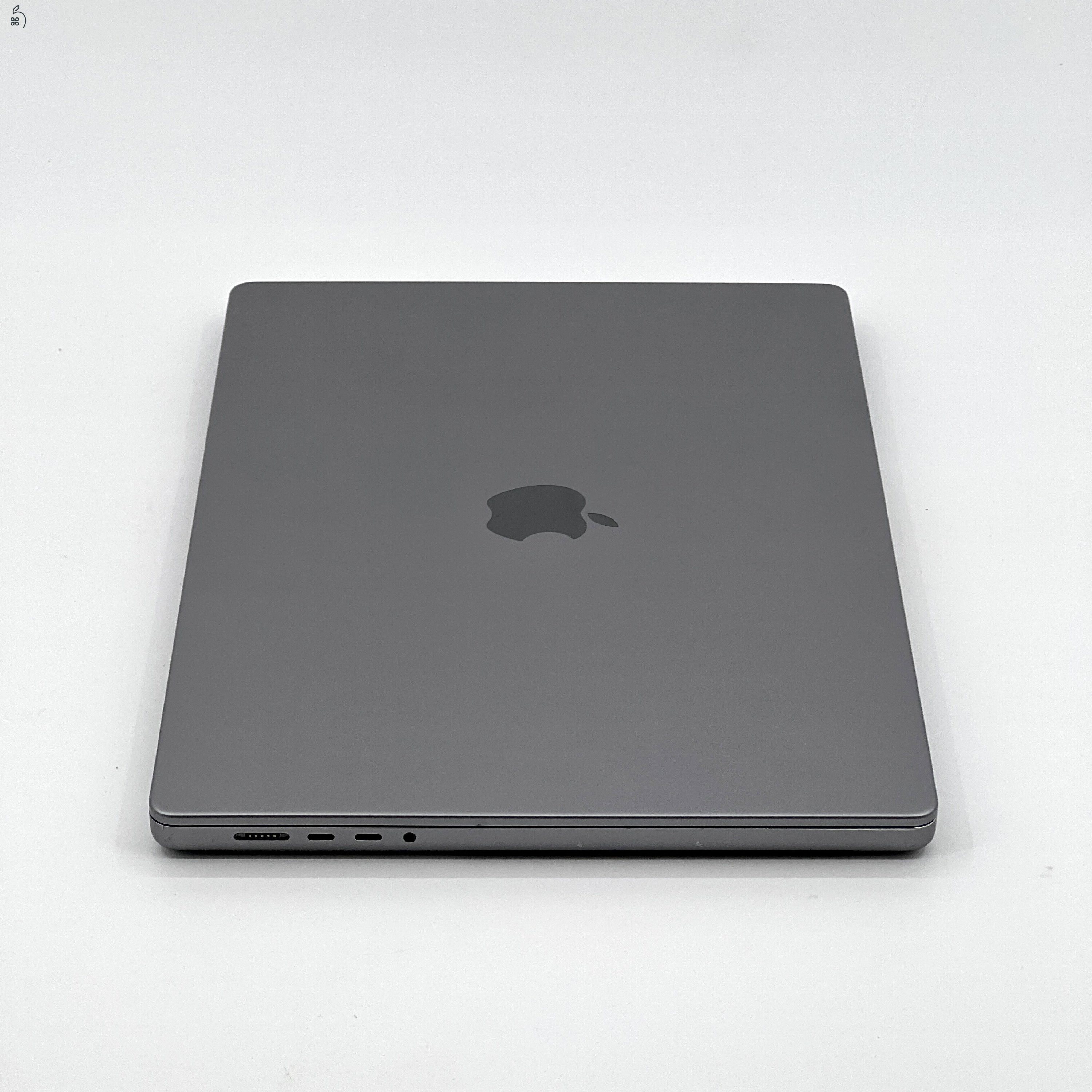 MacBook Pro 16″ 2021, M1 Pro 10 Cores, 16 GB RAM, 16 core GPU, 512 GB SSD, Space Gray 27% Áfás,  0554AB