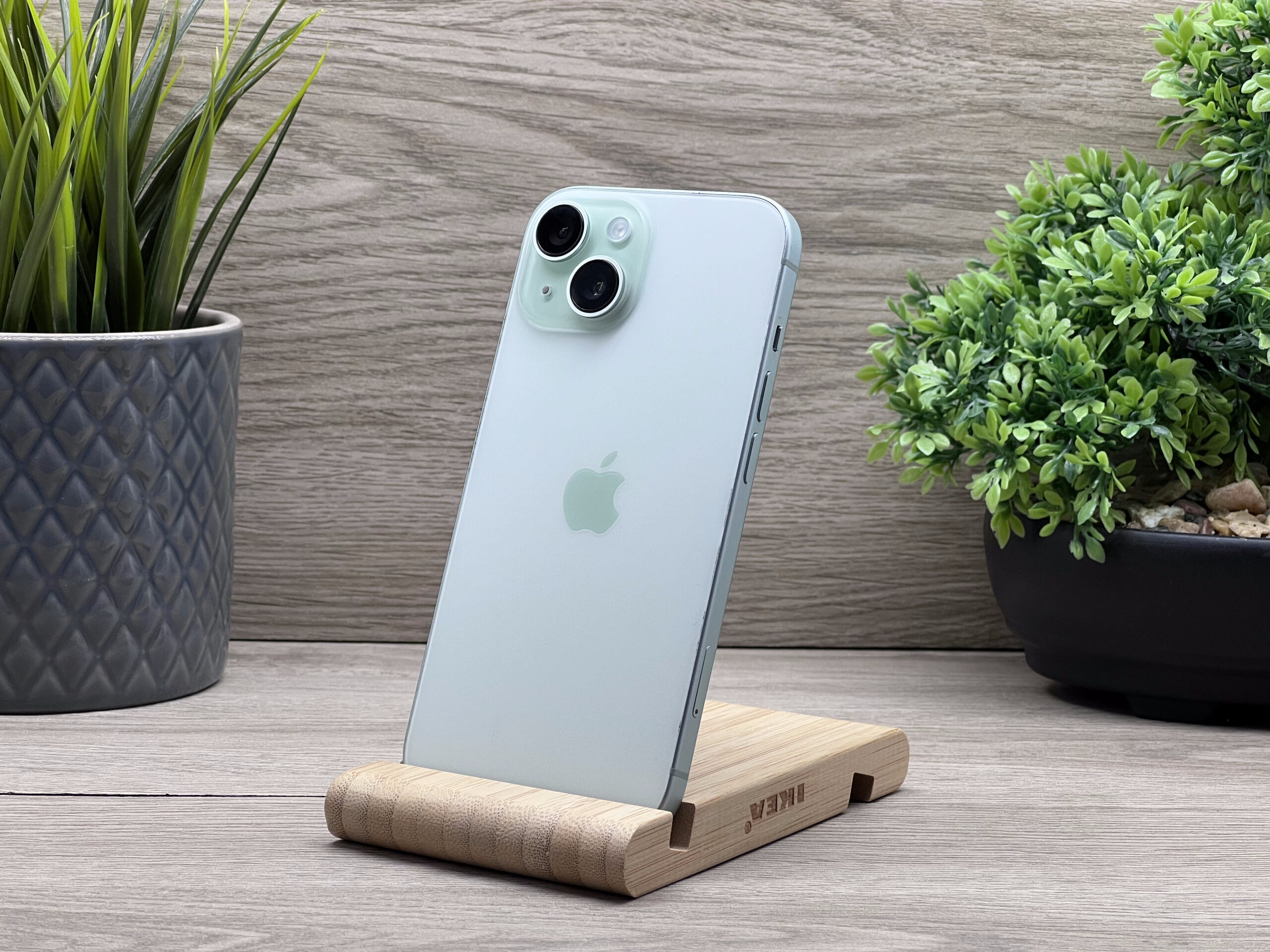 Hibátlan iPhone 15 Green 256GB 2 ÉV Garanciával Számlával