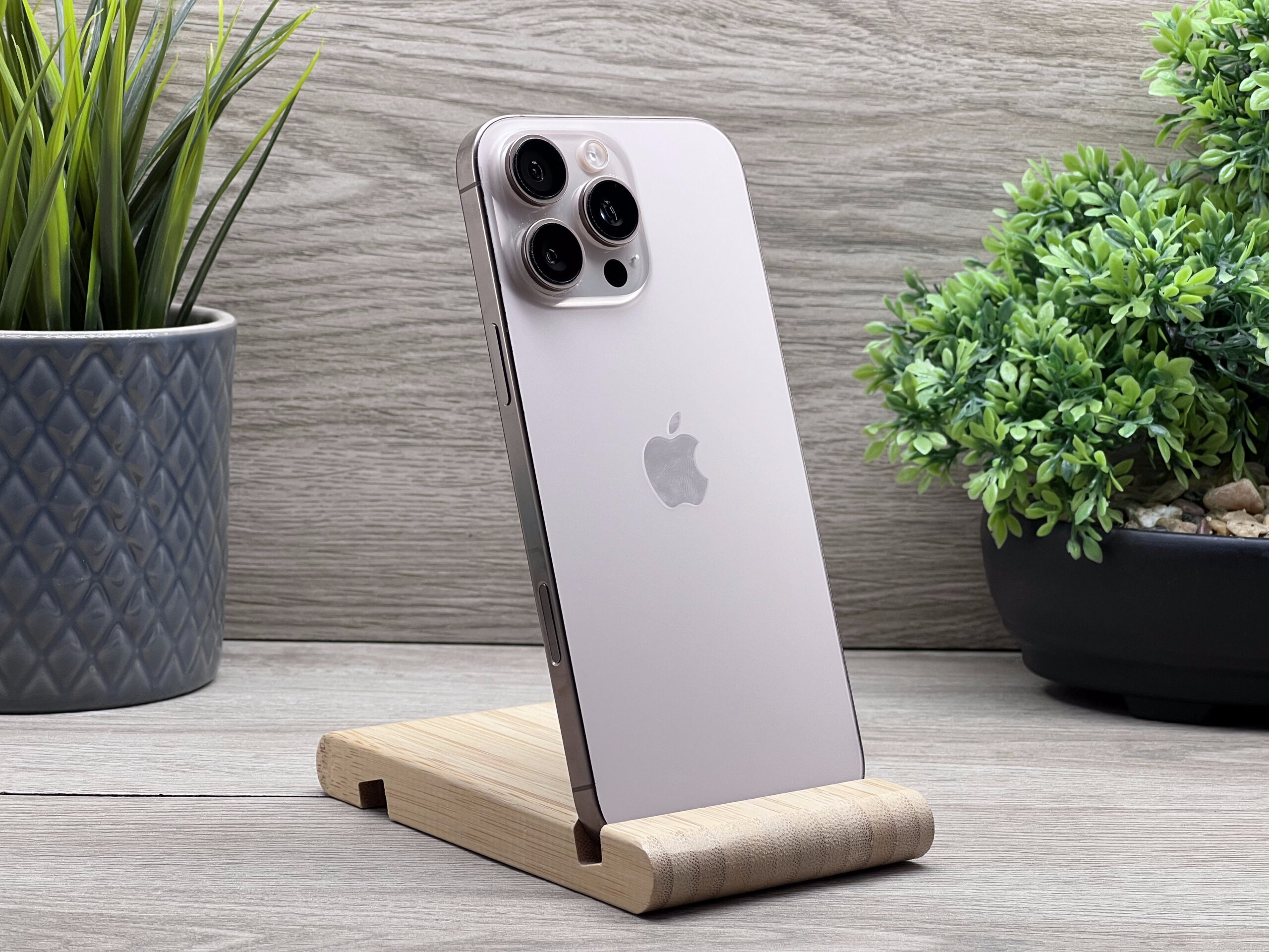 iPhone 16 Pro Max Desert Titanium 512GB 2 ÉV Garanciával Számlával