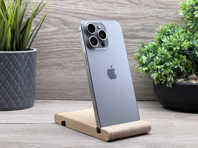 iPhone 15 Pro Max Natural Titanium 256GB 2 ÉV Garanciával Számlával Aksi 100%