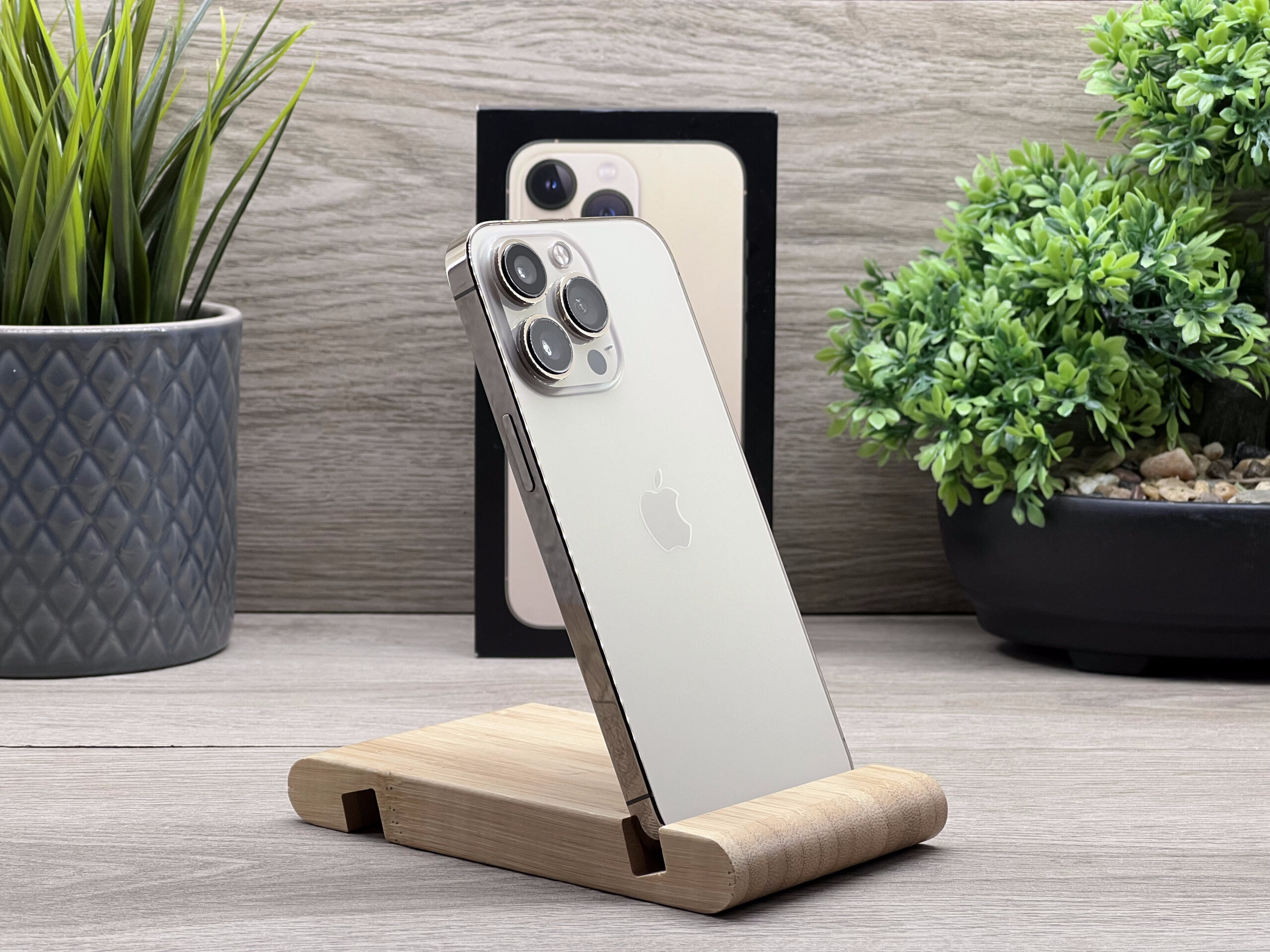 Hibátlan iPhone 13 Pro Gold 256GB 2 ÉV Garanciával Számlával Aksi 100%