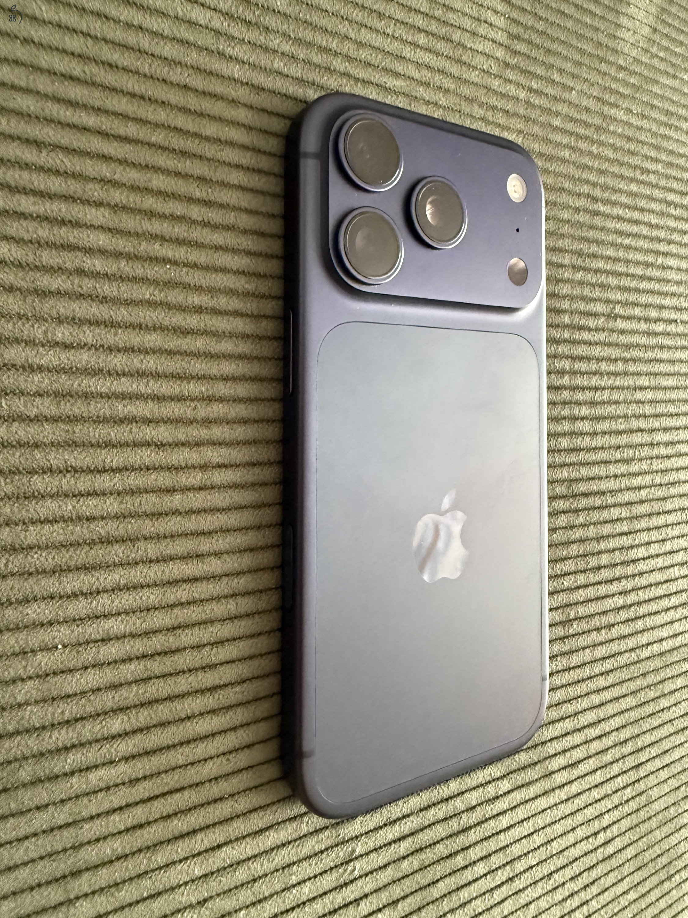 Apple iPhone 17 Pro 256GB Deep Blue + Torras tok