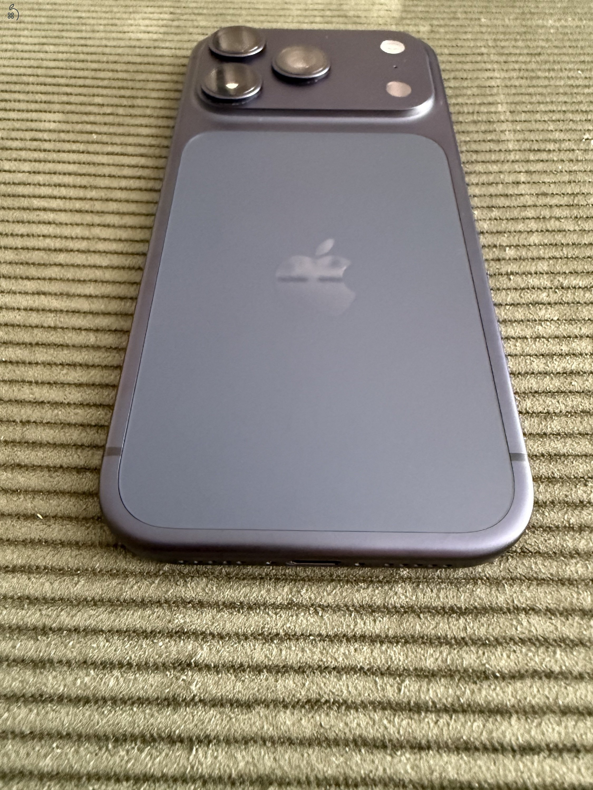 Apple iPhone 17 Pro 256GB Deep Blue + Torras tok