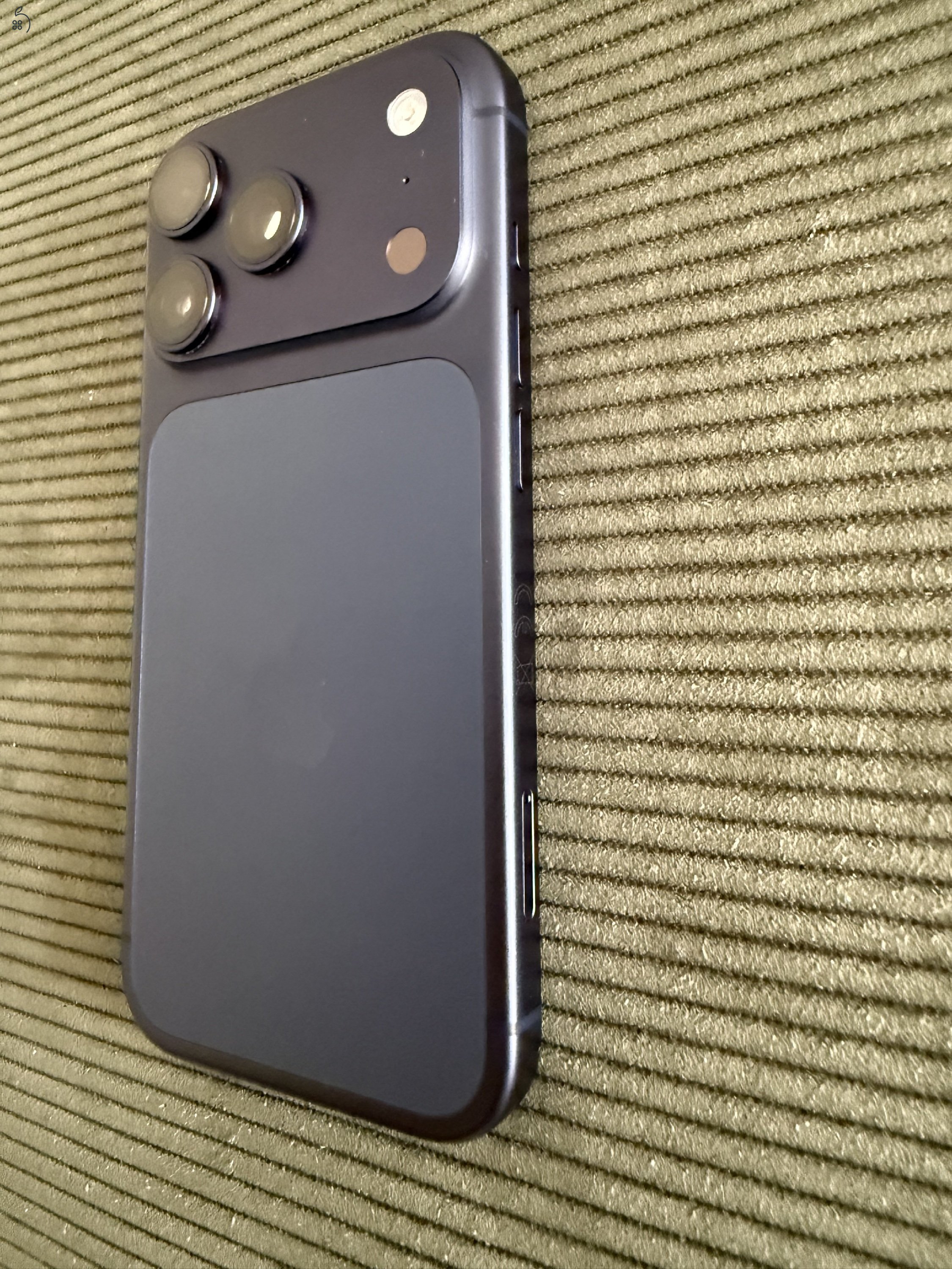 Apple iPhone 17 Pro 256GB Deep Blue + Torras tok