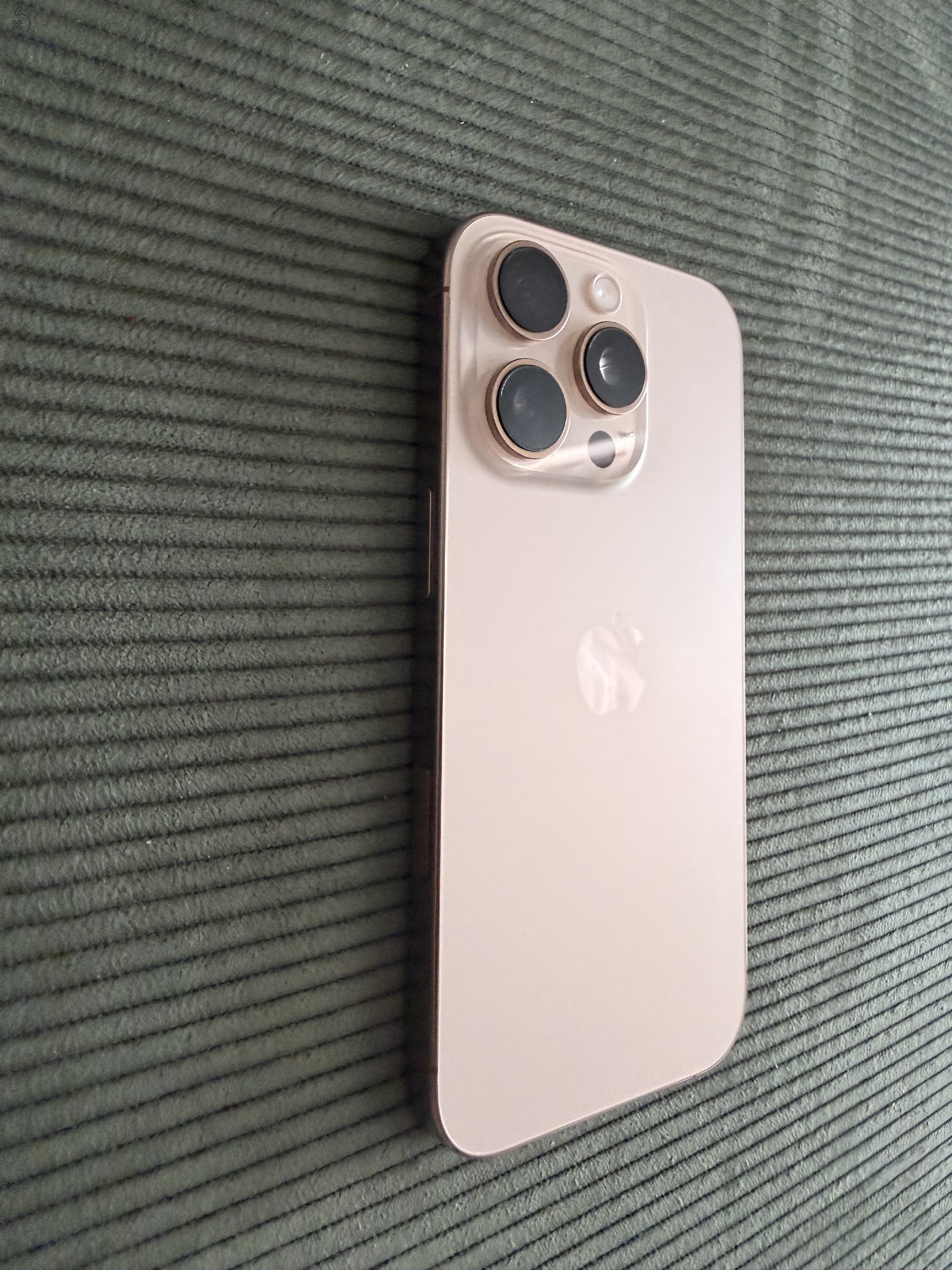 Apple iPhone 16 Pro 128GB Desert titanium + Apple tok