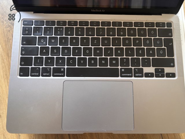 Apple MacBook Air 13” 2020 A2179 – hibás – alkatrésznek – hibátlan kijelző, billentyűzet, touchpad