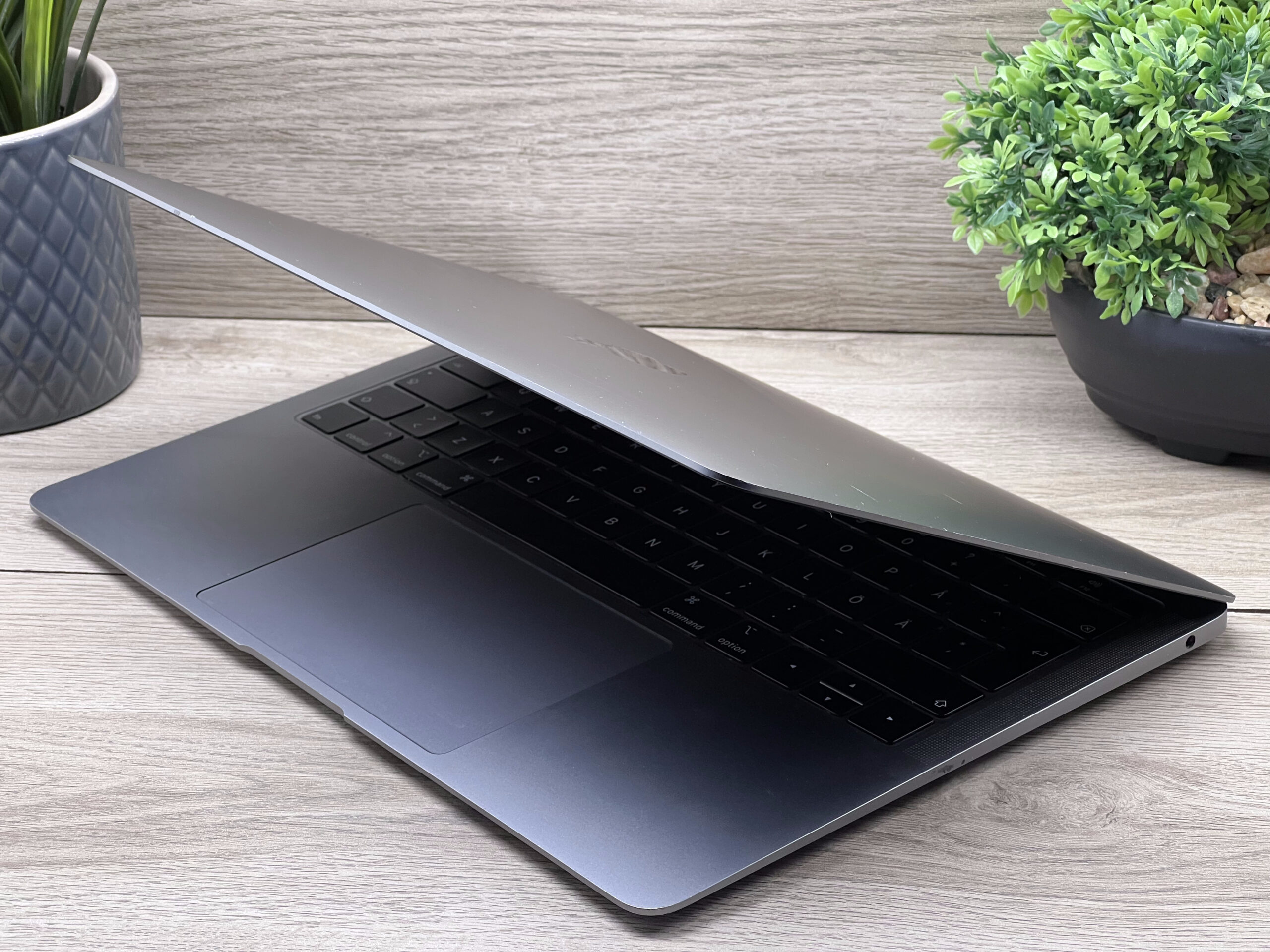 MacBook Air 2018 13”128GB 2 ÉV Garanciával Számlával Aksi 100%