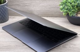 MacBook Air 2018 13”128GB 2 ÉV Garanciával Számlával Aksi 100%