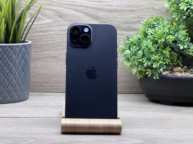 Hibátlan iPhone 15 Black 128GB 2 ÉV Garanciával 93%