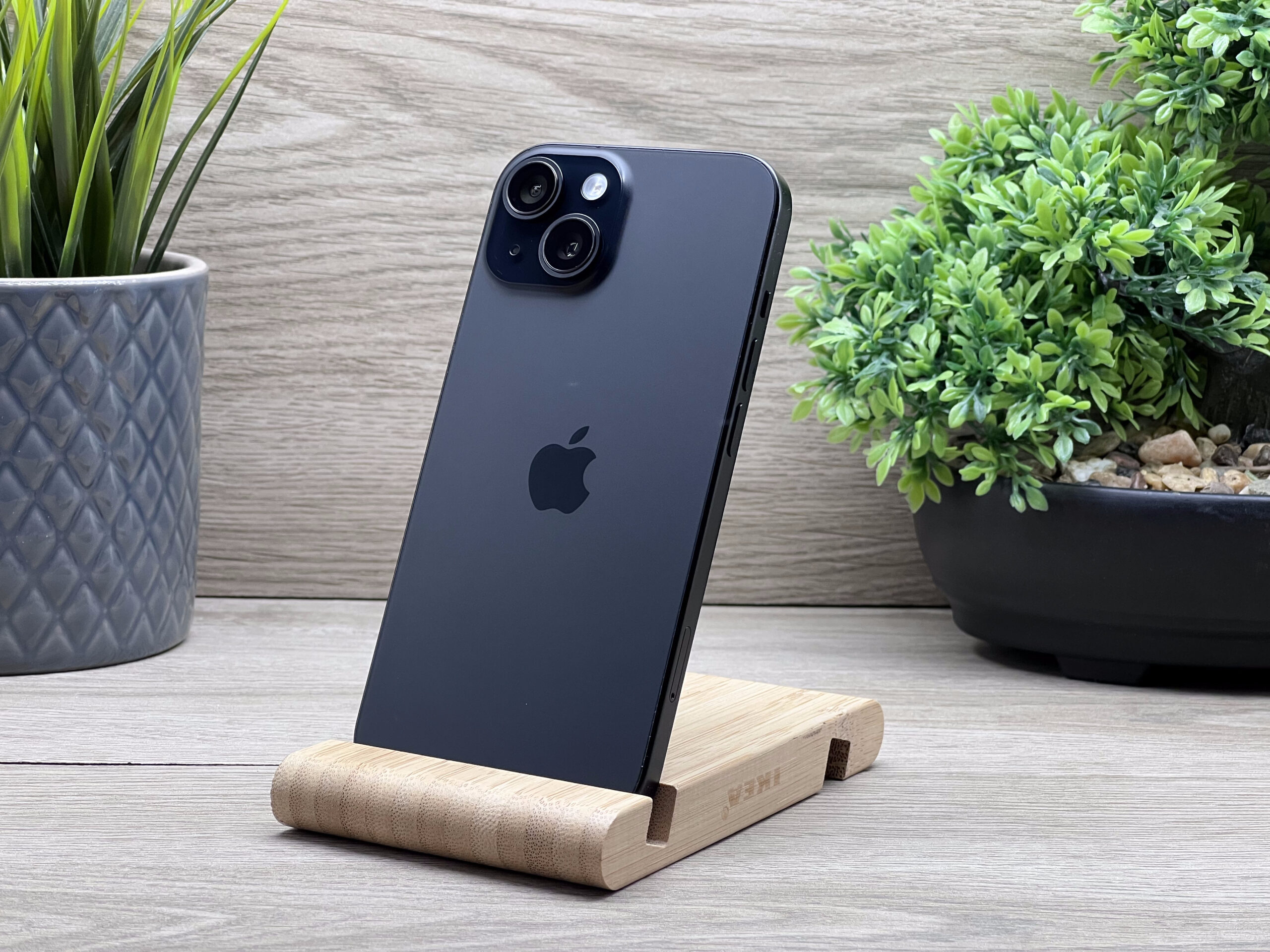 Hibátlan iPhone 15 Black 128GB 2 ÉV Garanciával 93%