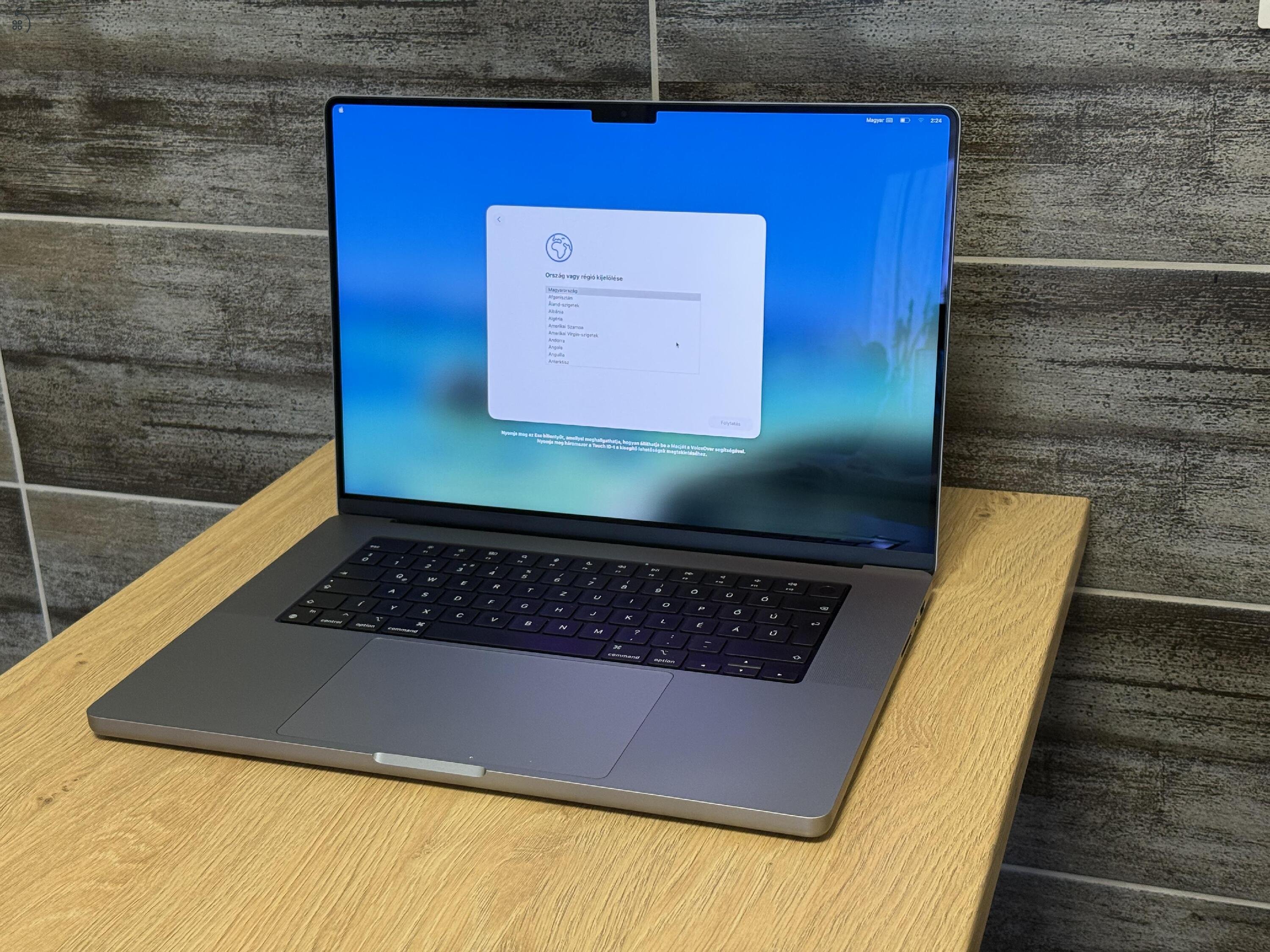 MacBook Pro 16