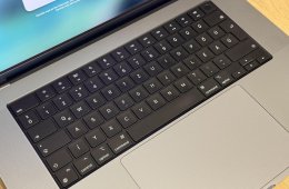 MacBook Pro 16