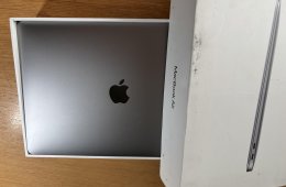MacBook Air 13