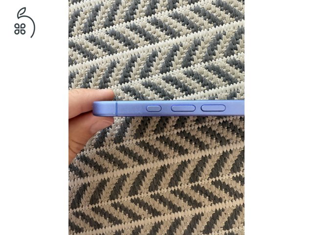 iPhone 16 Ultramarine