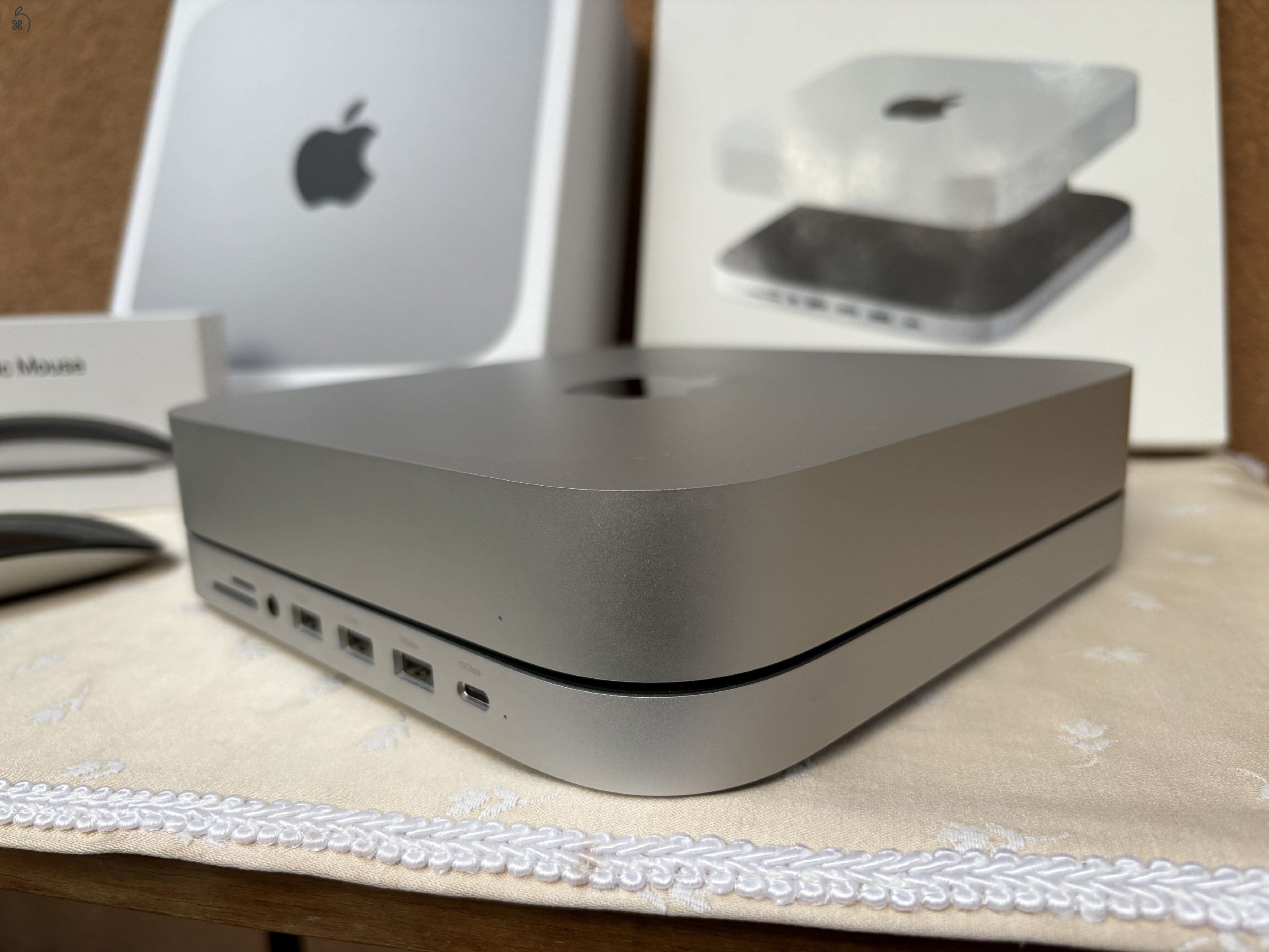 Mac Mini M2 + Satechi HUB + Magic Mouse