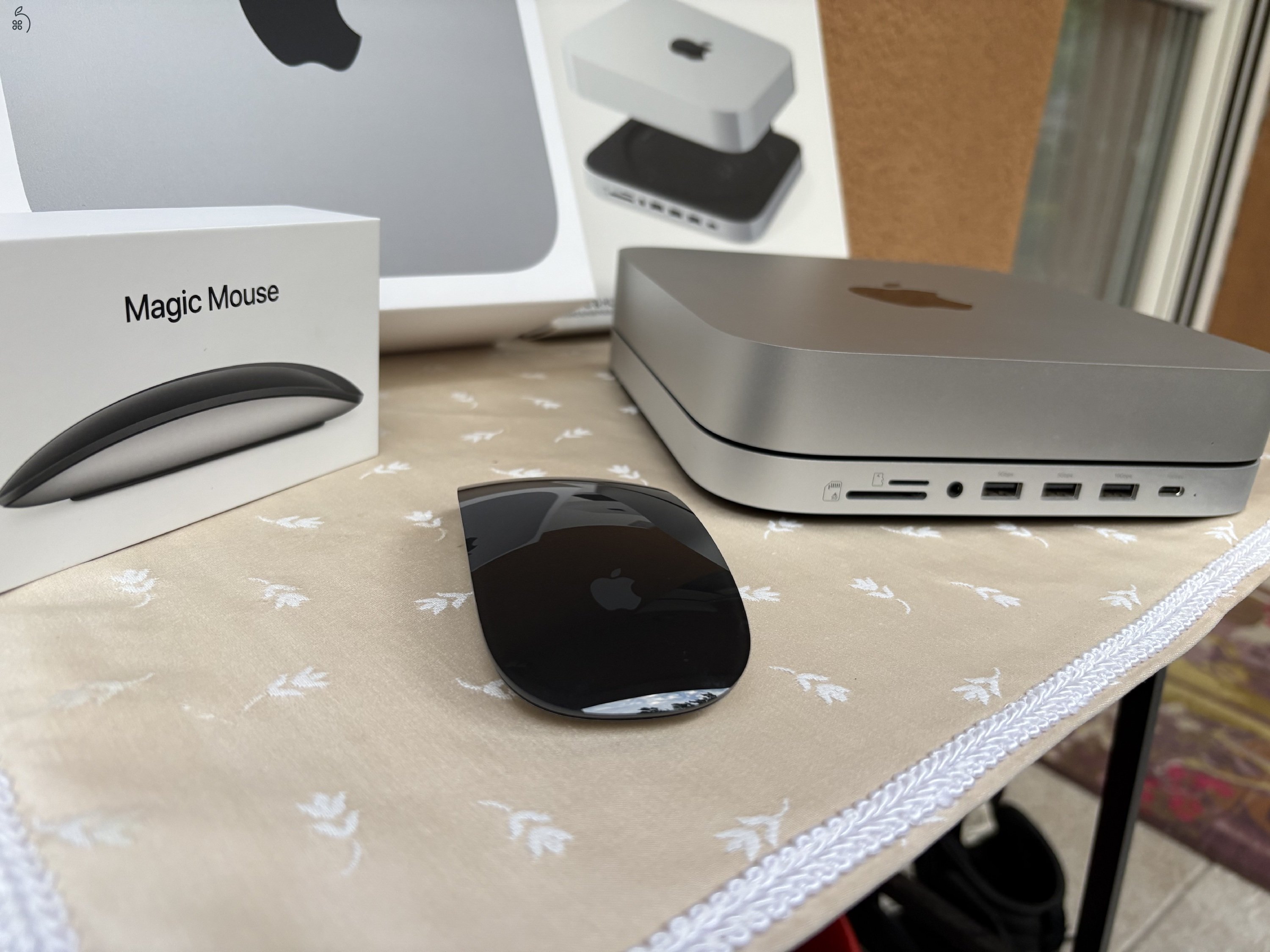 Mac Mini M2 + Satechi HUB + Magic Mouse