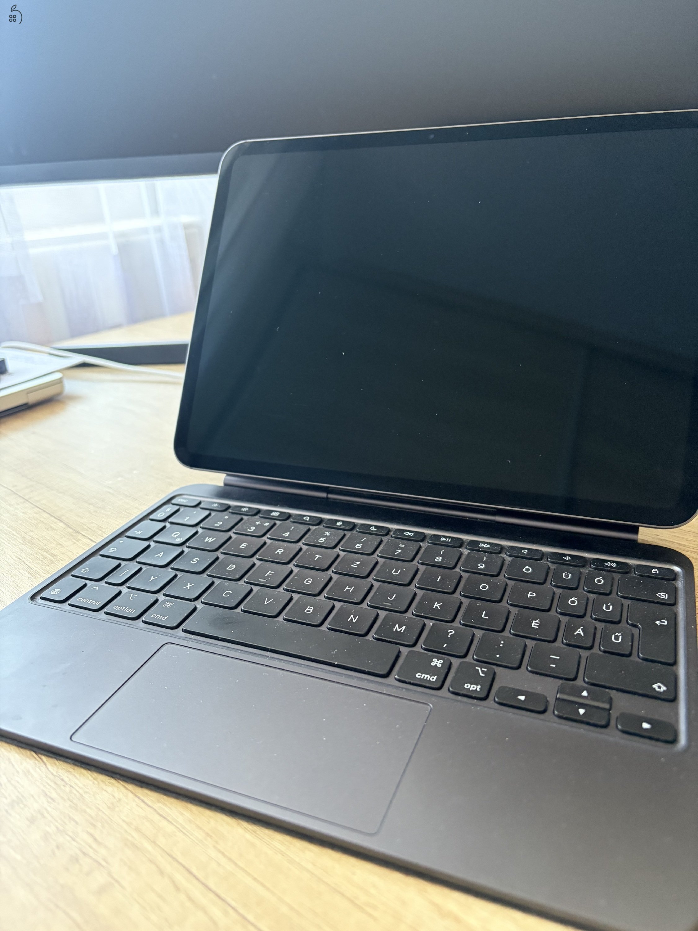 Apple iPad Pro 11” M4 256 GB Wi-Fi – 98% akku, megkímélt állapot