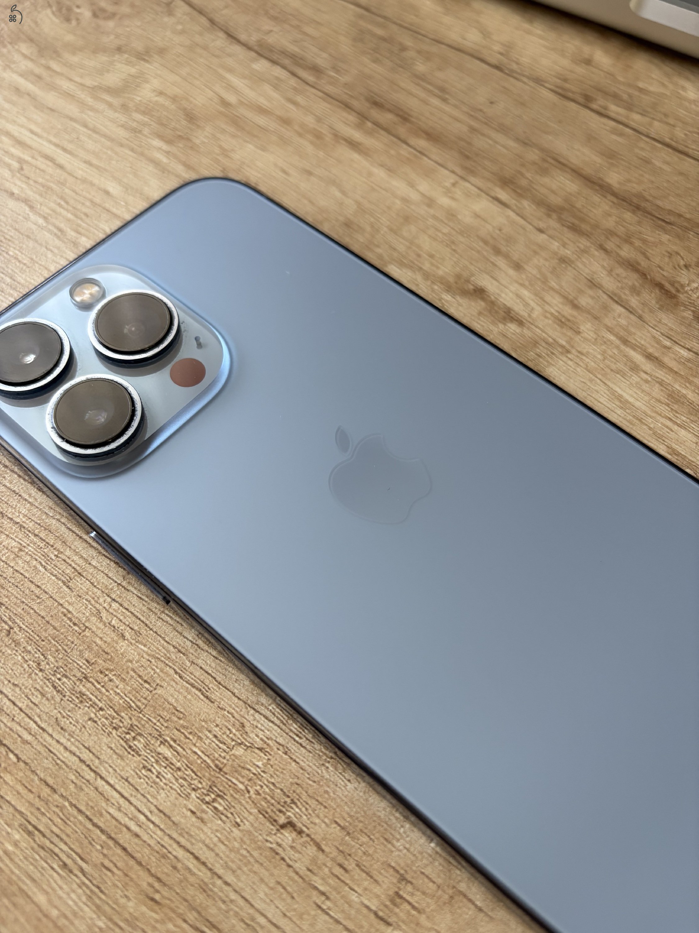 Apple iPhone 13 Pro 256 GB Sierra Blue – szép állapot, kedvező ár