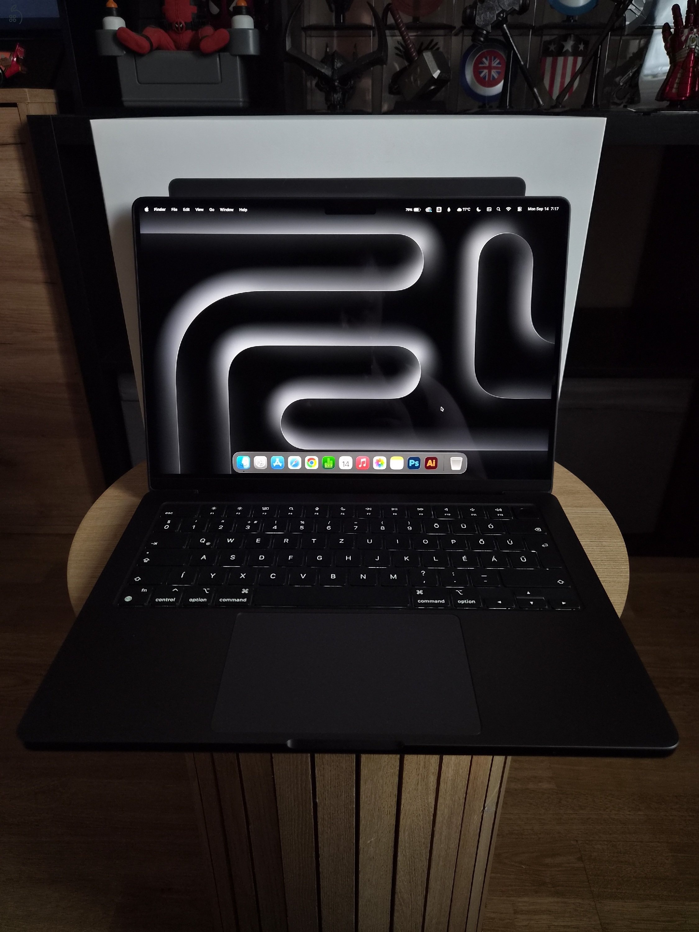 MacBook Pro 14” M4Pro Chip 14 mag CPU & 20 mag GPU, 24GB RAM, 1TB SSD, Akku: 100% 