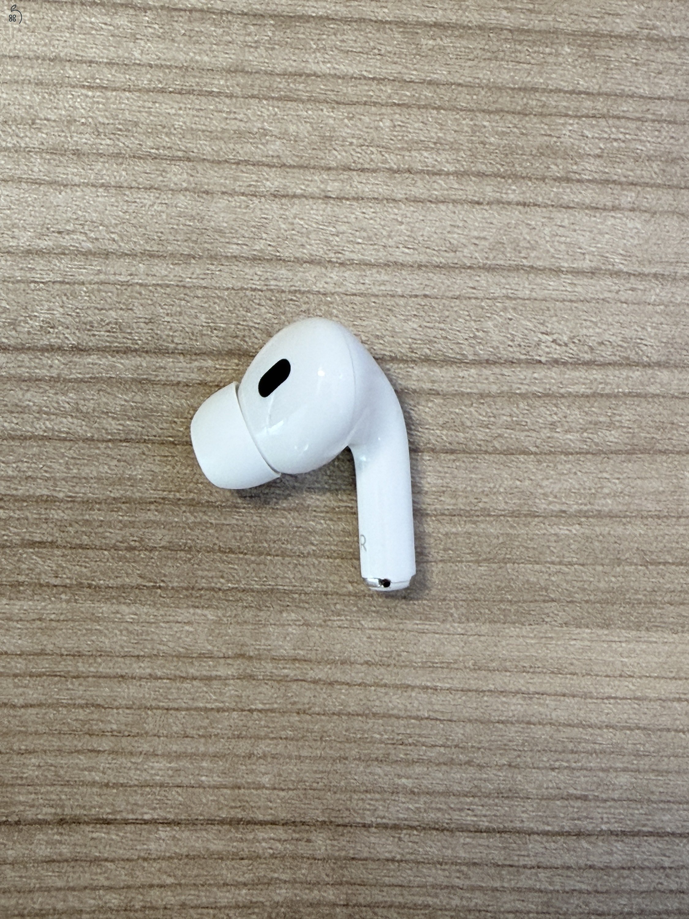 Hibás AirPods Pro 2 jobb füles