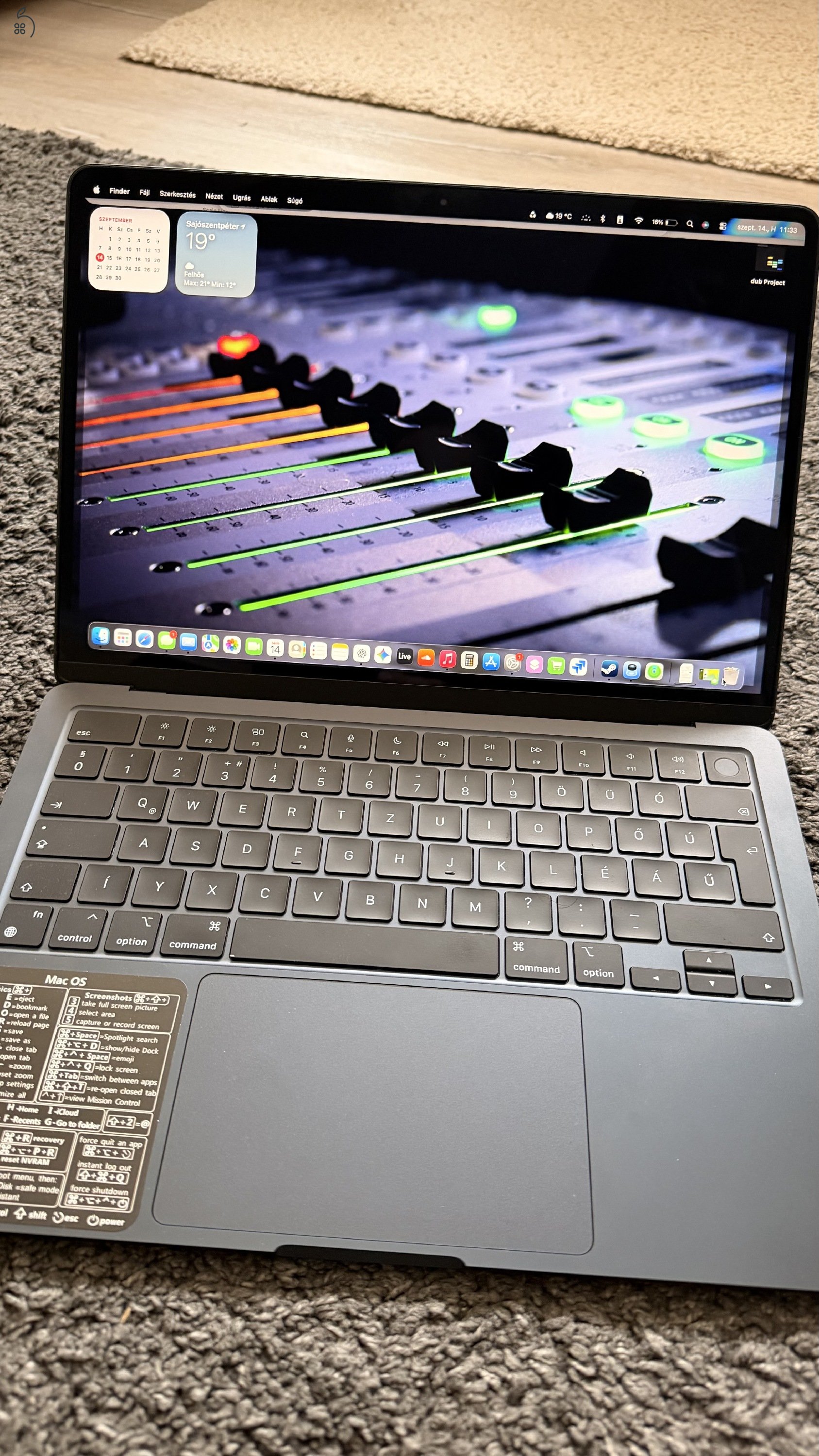 Apple MacBook Air M2 13