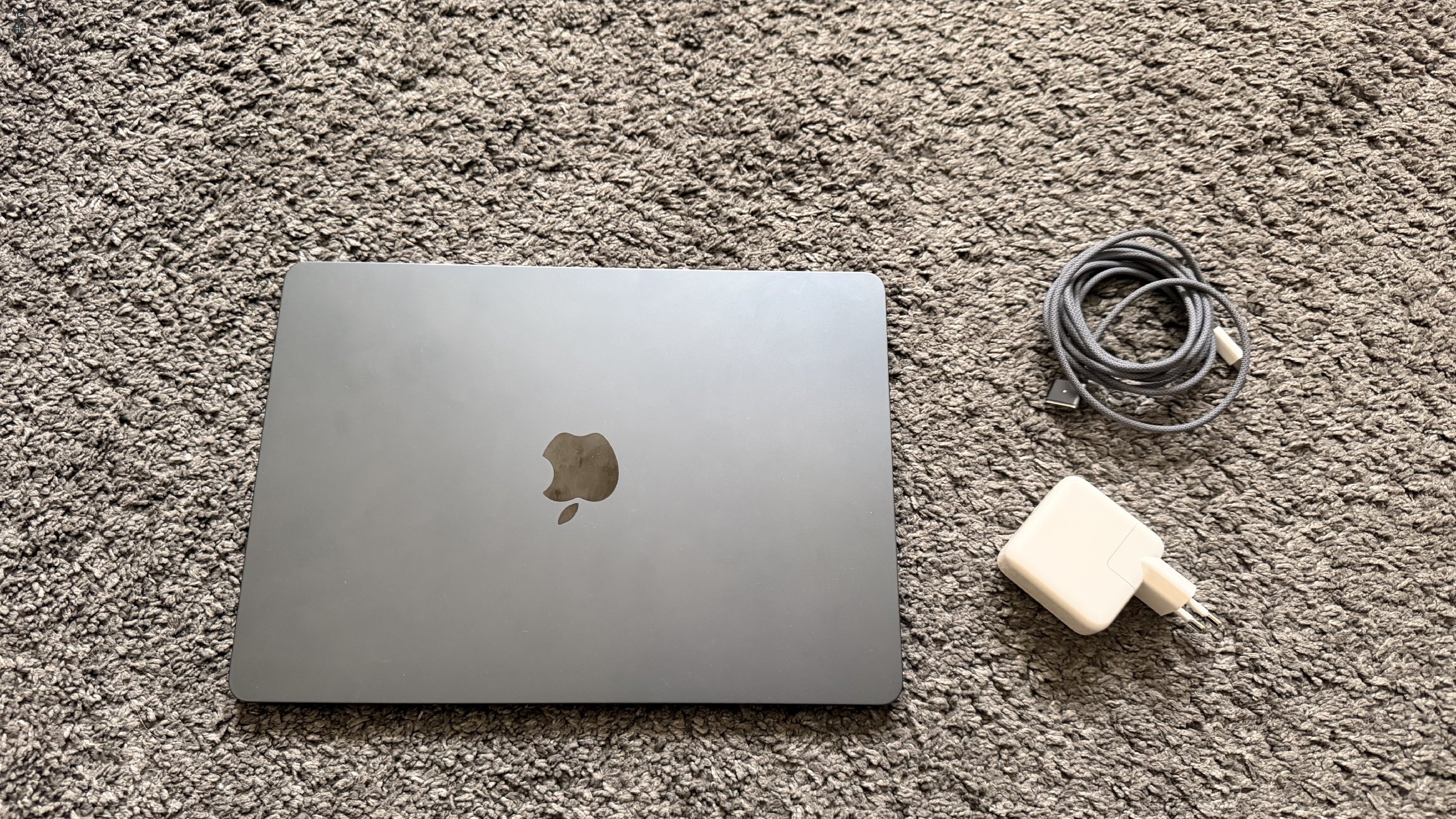 Apple MacBook Air M2 13