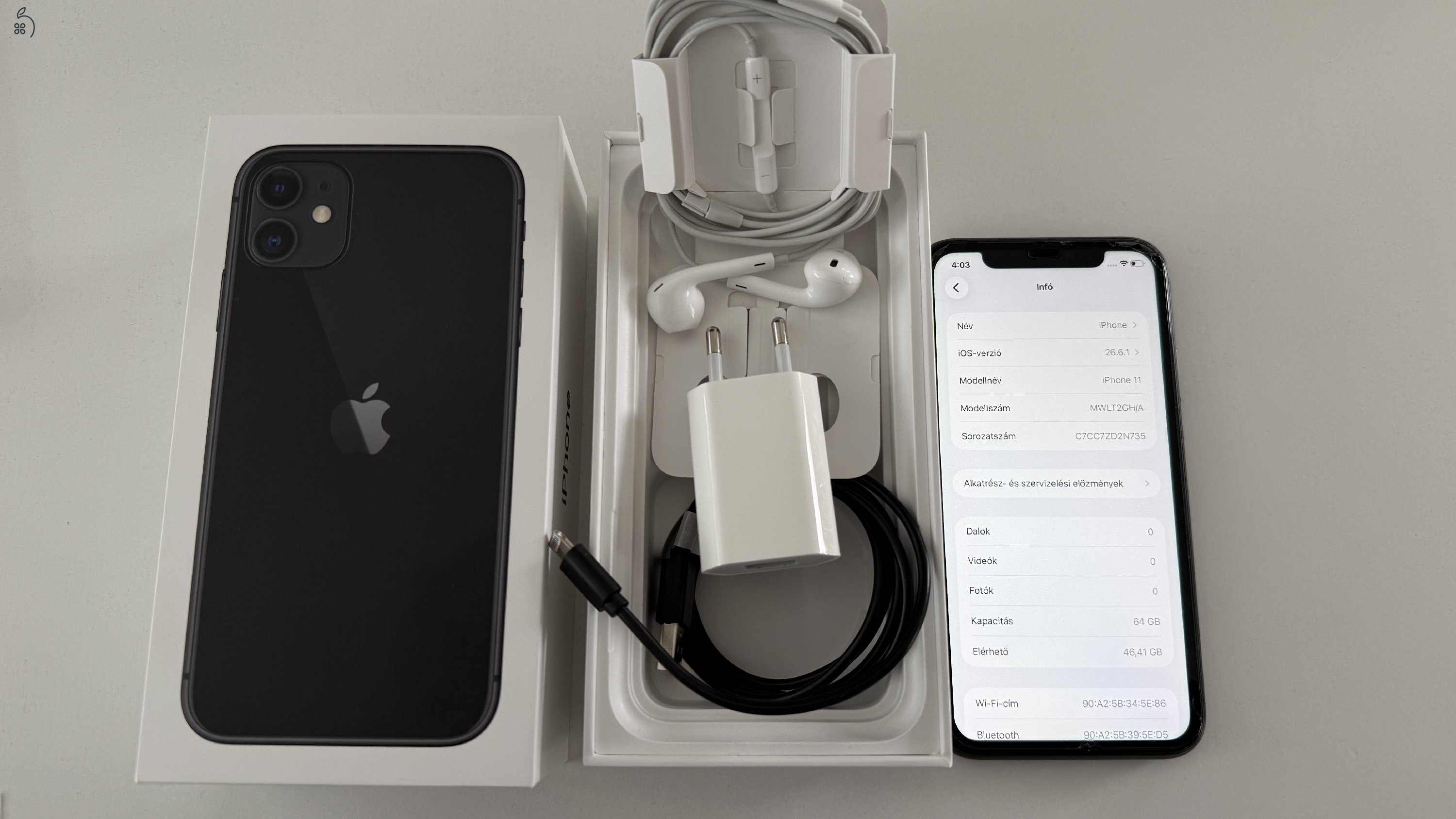 Apple iPhone 11 64GB, fekete, 66% akku