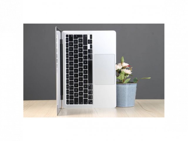 Használt Apple MacBook Air 13