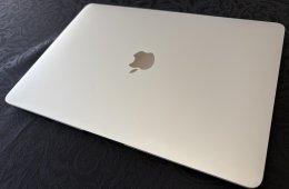 MacBook Air 13