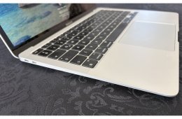 MacBook Air 13